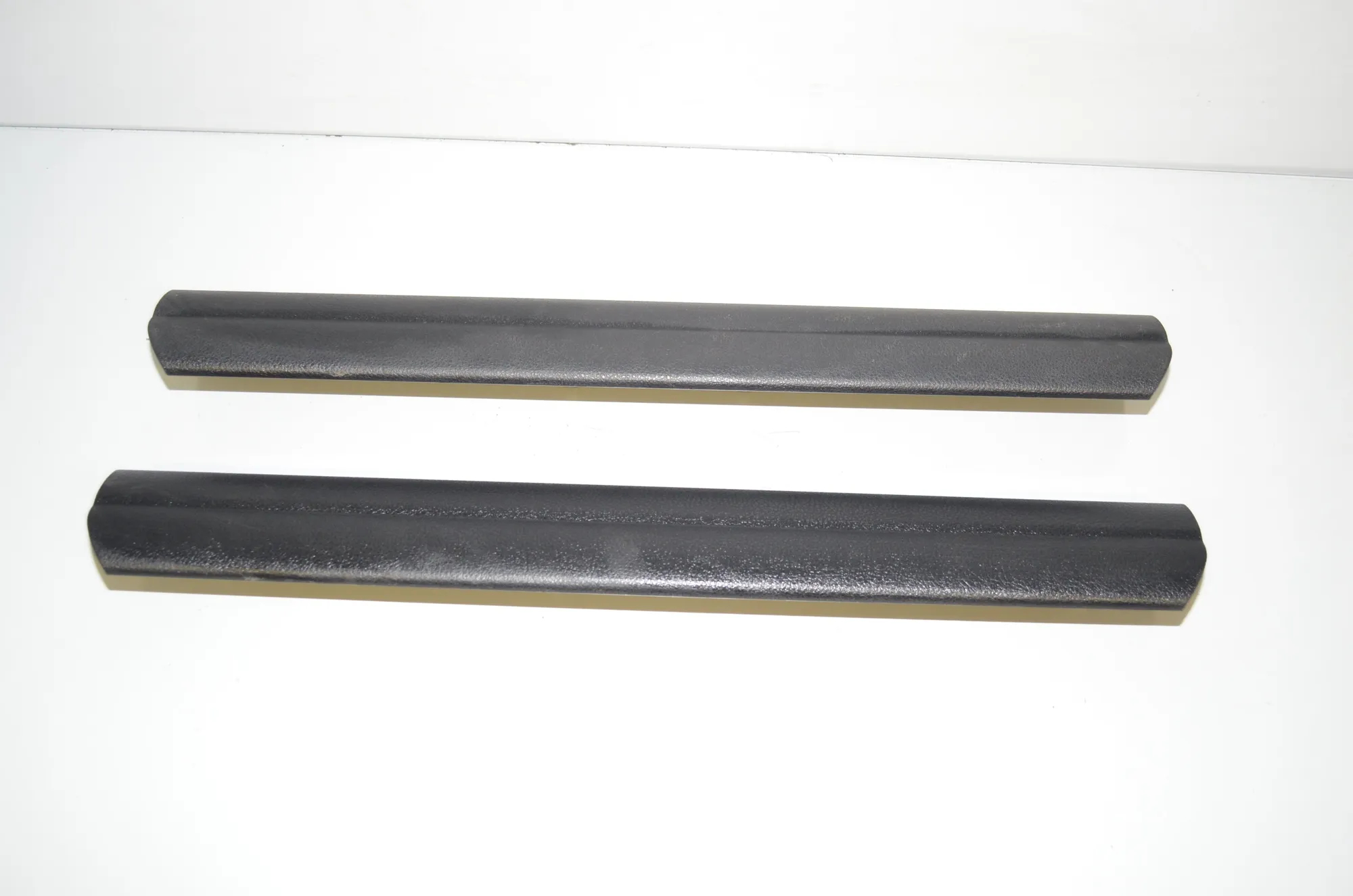 Front Right Interior Step Trim – OEM 9162721 · BMW 5 Touring (F11) 530 d 2012 – 2