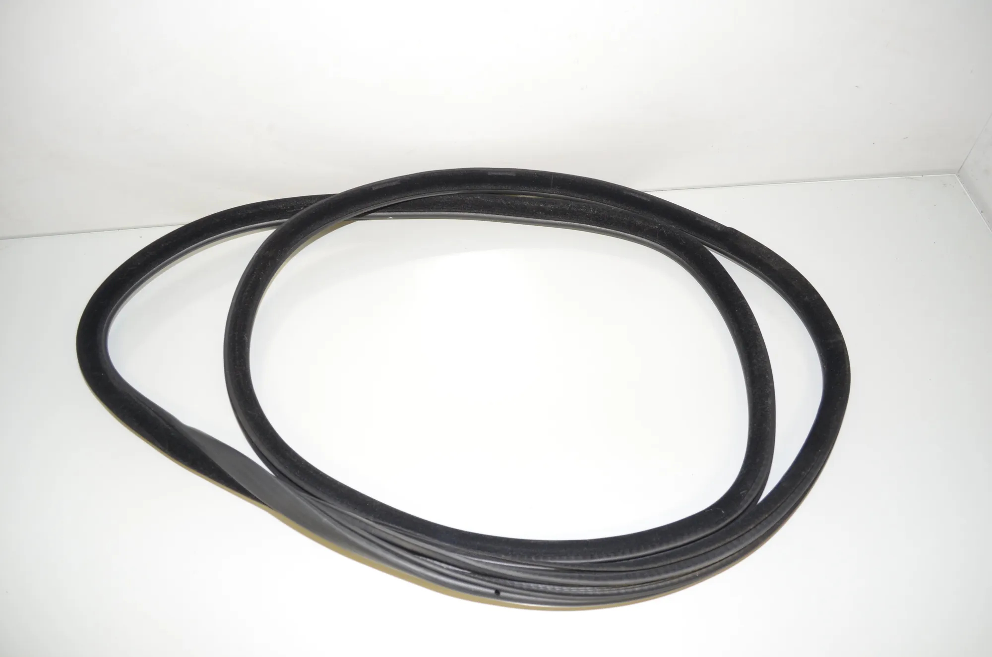 Rear Right Door Seal Rubber – OEM 7199770 · BMW 5 Touring (F11) 530 d 2012 – 3
