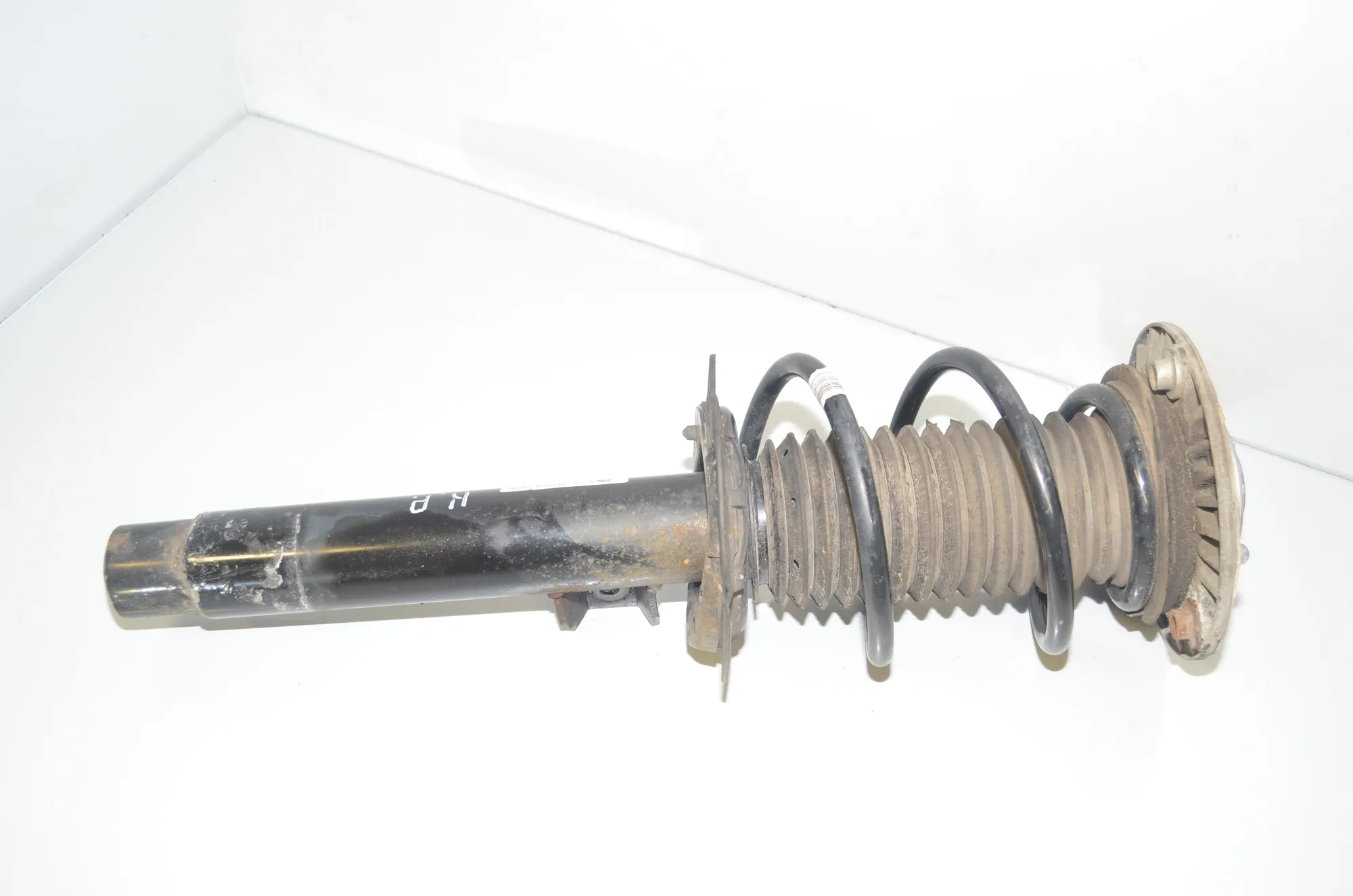 Front Left Shock Absorber – OEM 6856696 · BMW 3 Gran Turismo (F34) 320 d 2014