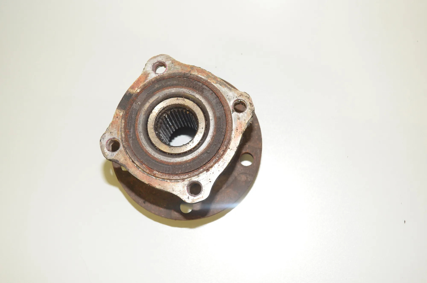 Rear Right Wheel Bearing – OEM 6867806 · BMW 5 Touring (F11) 530 d 2012 – 4
