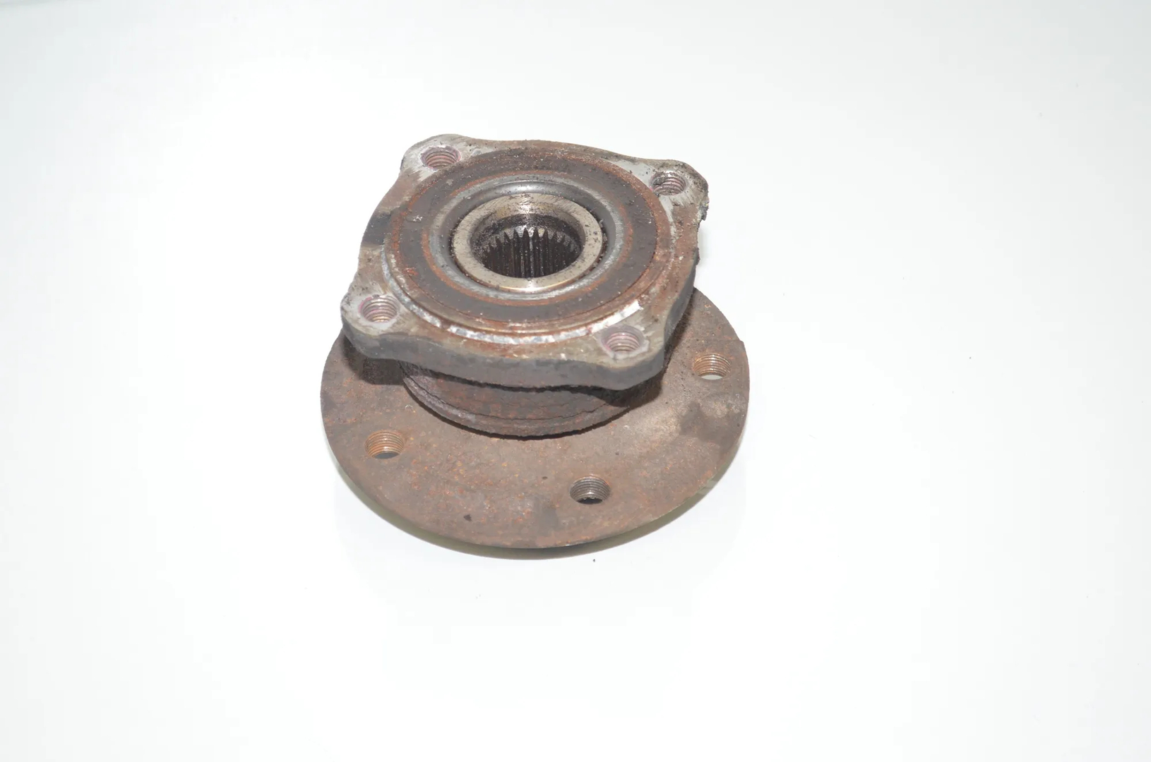 Rear Right Wheel Bearing – OEM 6867806 · BMW 5 Touring (F11) 530 d 2012 – 3