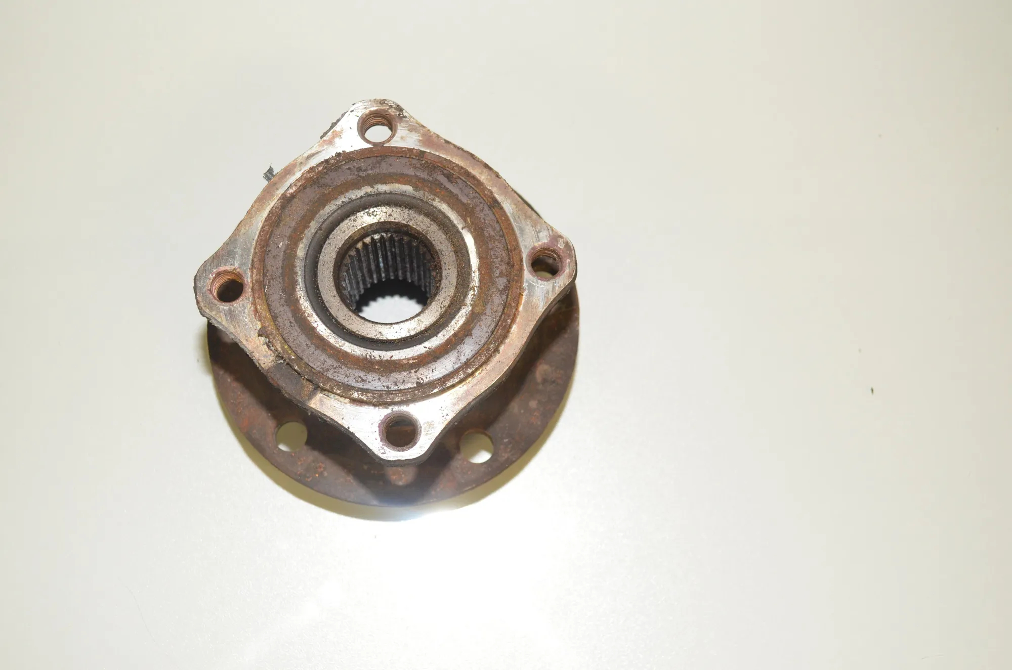 Rear Left Wheel Bearing – OEM 6777844 · BMW 5 Touring (F11) 530 d 2012 – 4
