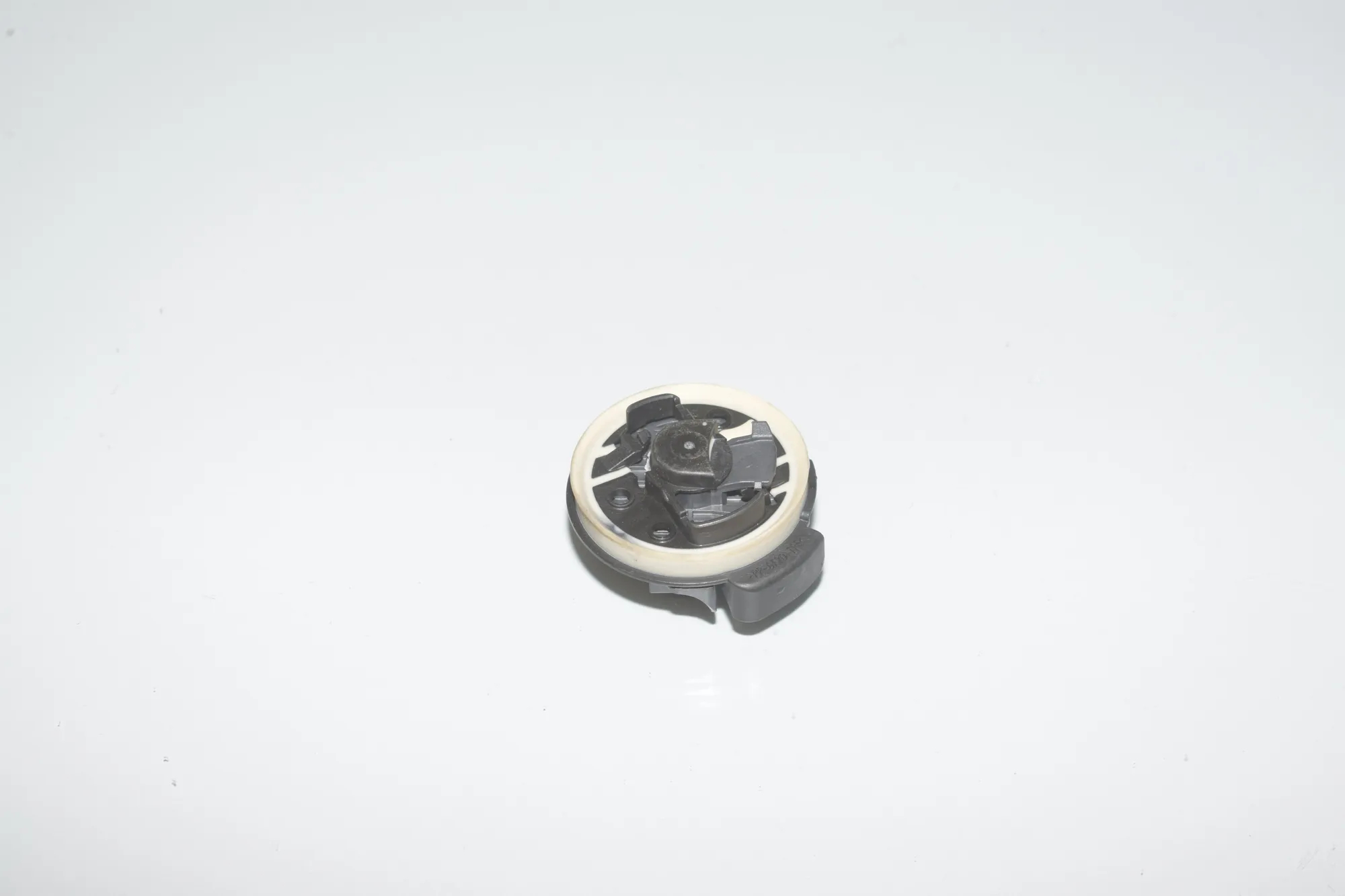 Front Left Impact Sensor – OEM 6834911 · BMW 3 Touring (G21) (2019 - -) 318 d 2020 – 2