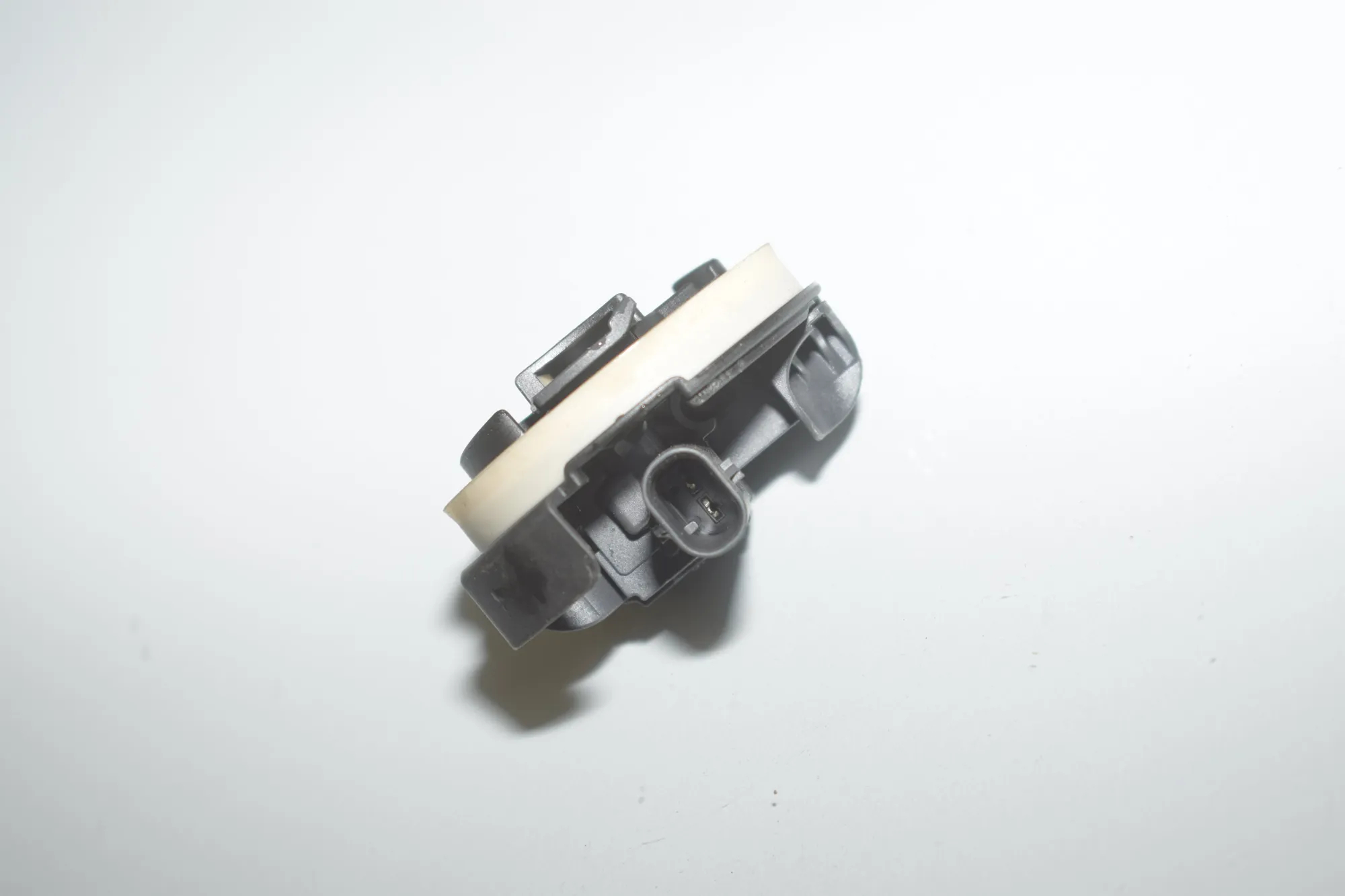 Front Left Impact Sensor – OEM 6834911 · BMW 3 Touring (G21) (2019 - -) 318 d 2020 – 3