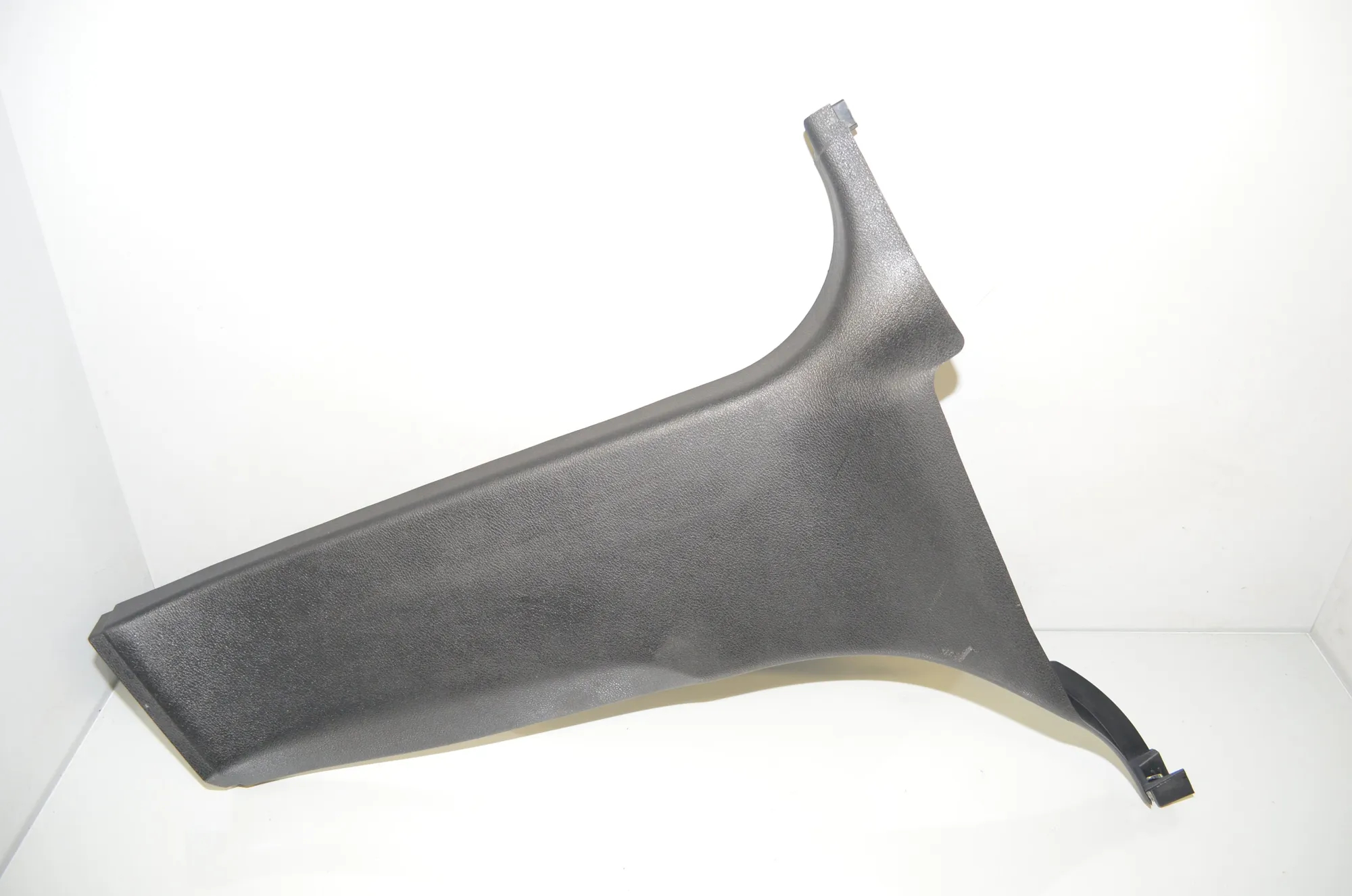 Right Side B Pillar Trim – OEM 9169308 · BMW X3 (F25) xDrive 35 i 2011 – 2