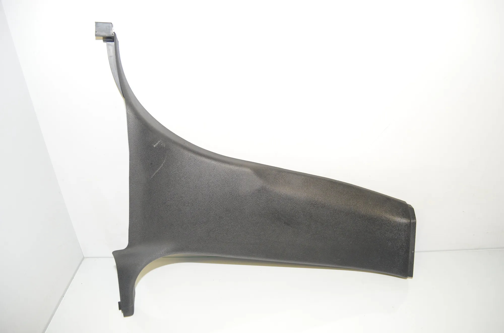 Right Side B Pillar Trim – OEM 9169308 · BMW X3 (F25) xDrive 35 i 2011
