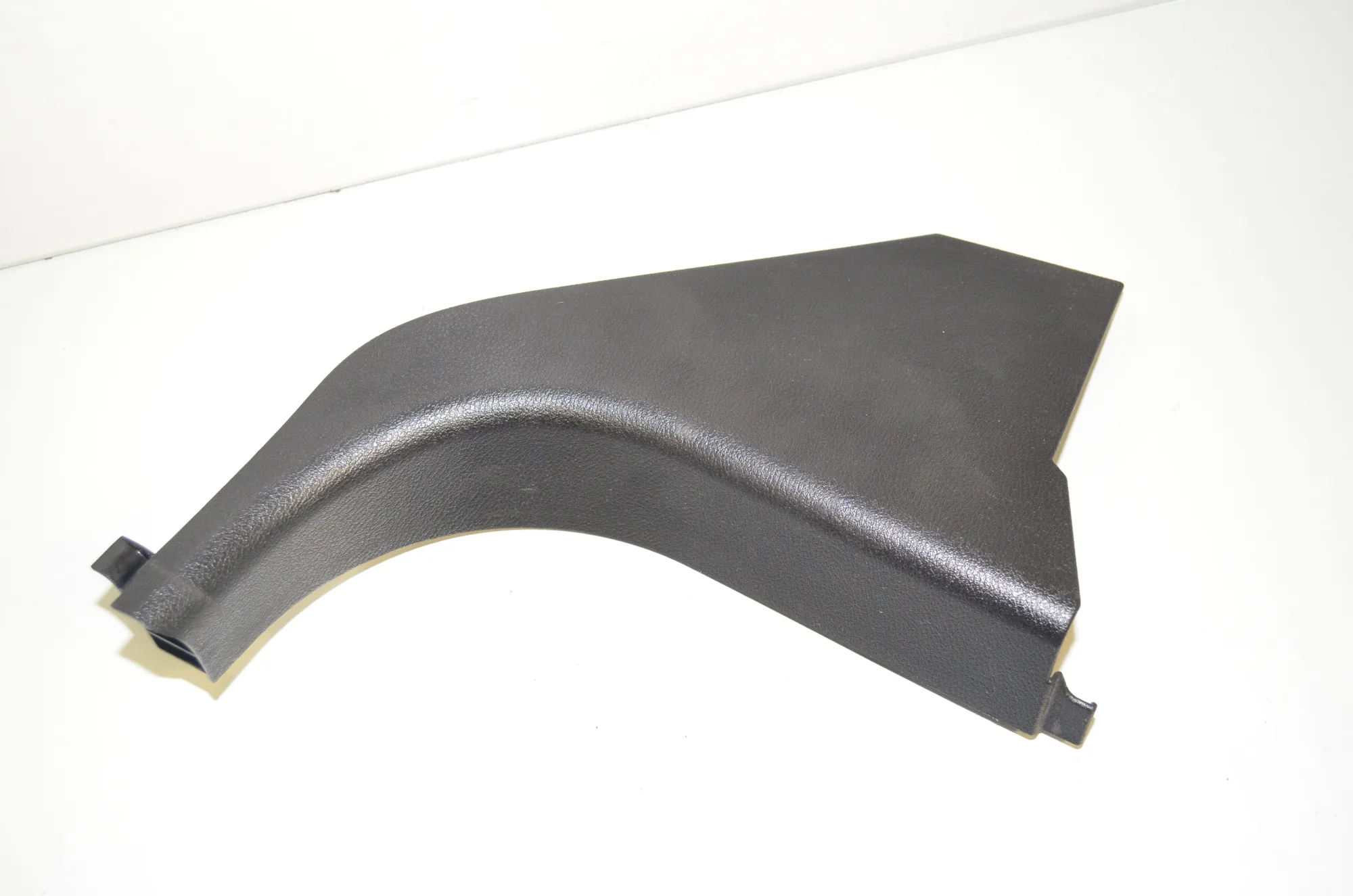 Front Right A Pillar Trim – OEM 9175044 · BMW X3 (F25) xDrive 35 i 2011 – 2