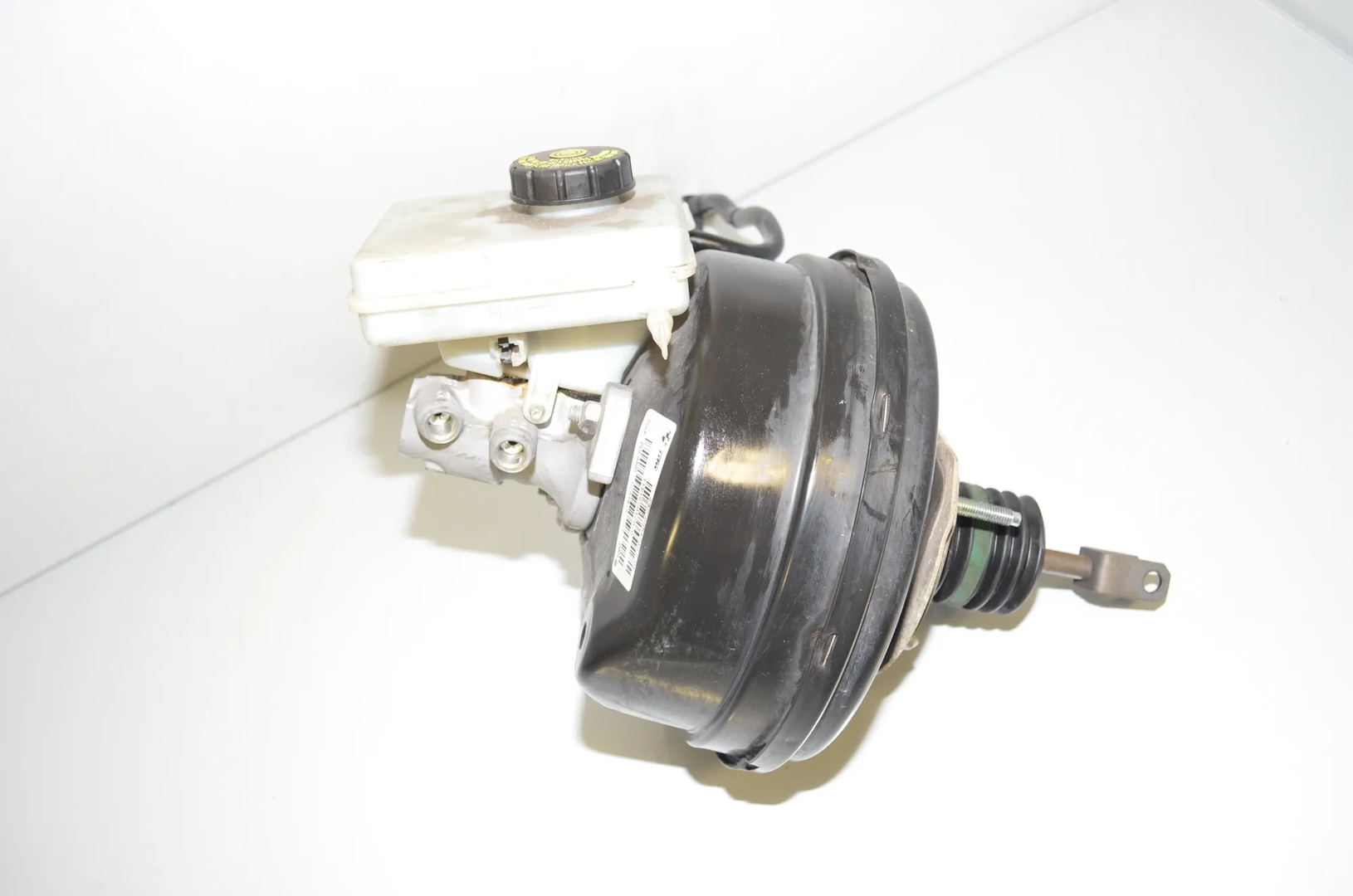 Brake Servo Booster – OEM 6854348 · BMW X3 (F25) xDrive 35 i 2011 – 3