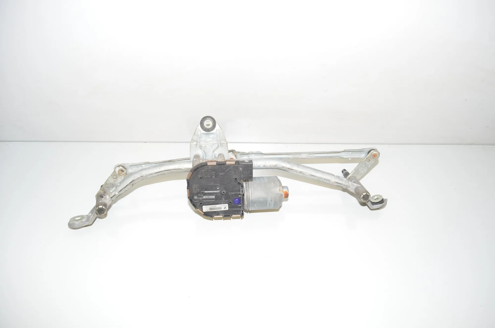 Front Windshield Wiper Mechanism – OEM 7021315 · BMW X3 (F25) xDrive 35 i 2011 – 3
