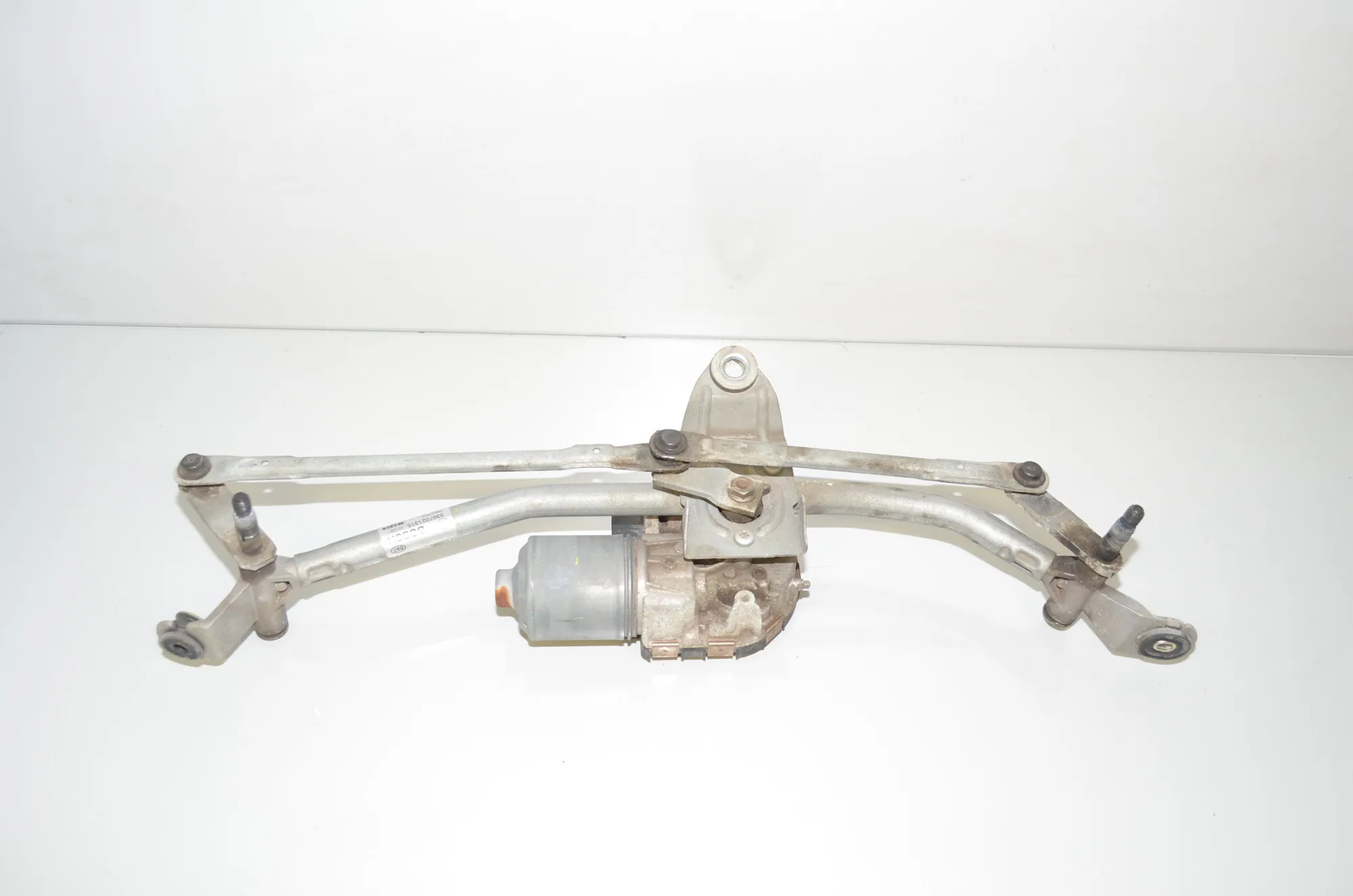 Front Windshield Wiper Mechanism – OEM 7021315 · BMW X3 (F25) xDrive 35 i 2011