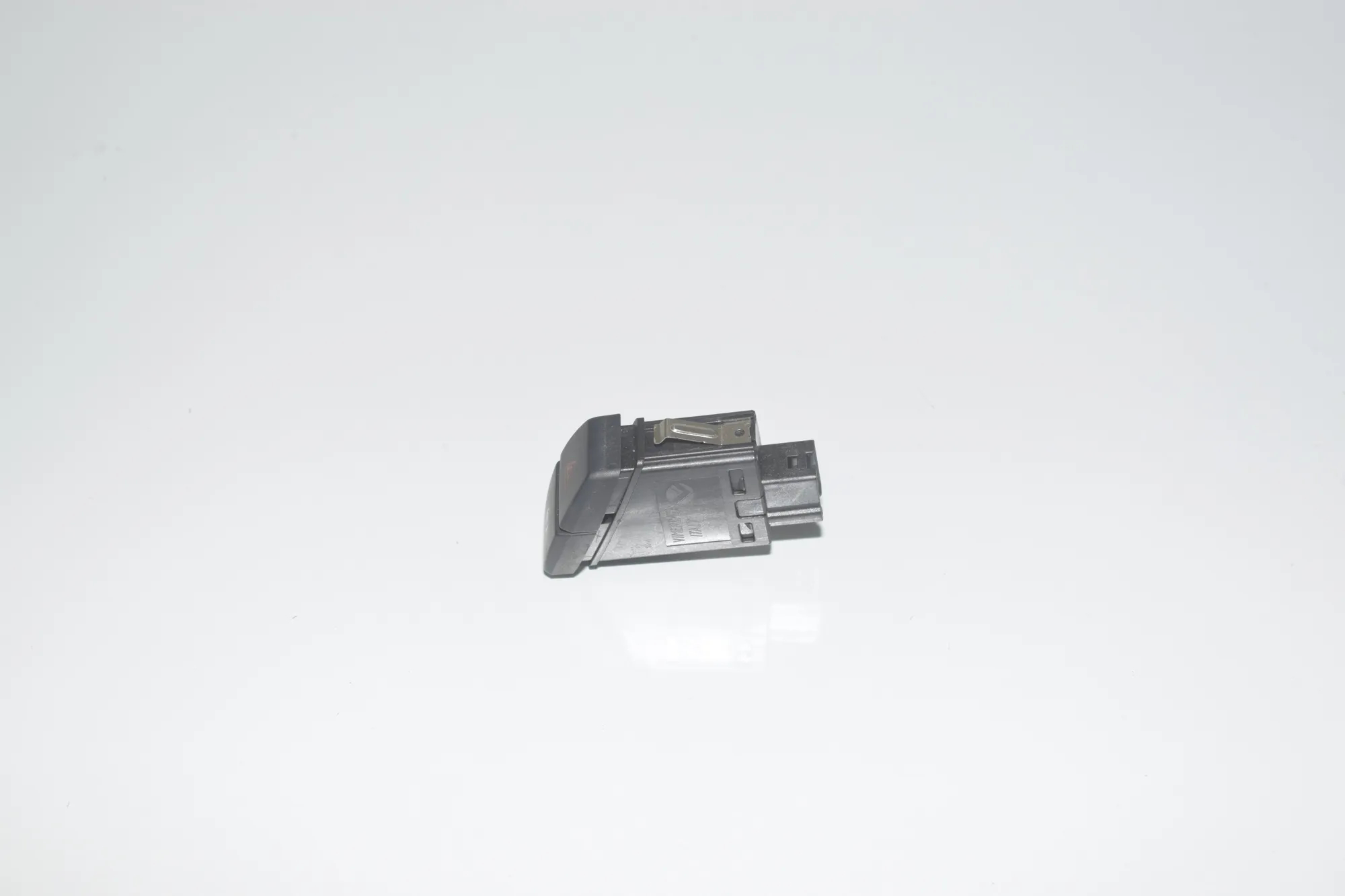 Hazard Button – OEM 9161896 · BMW X3 (F25) xDrive 35 i 2011 – 2