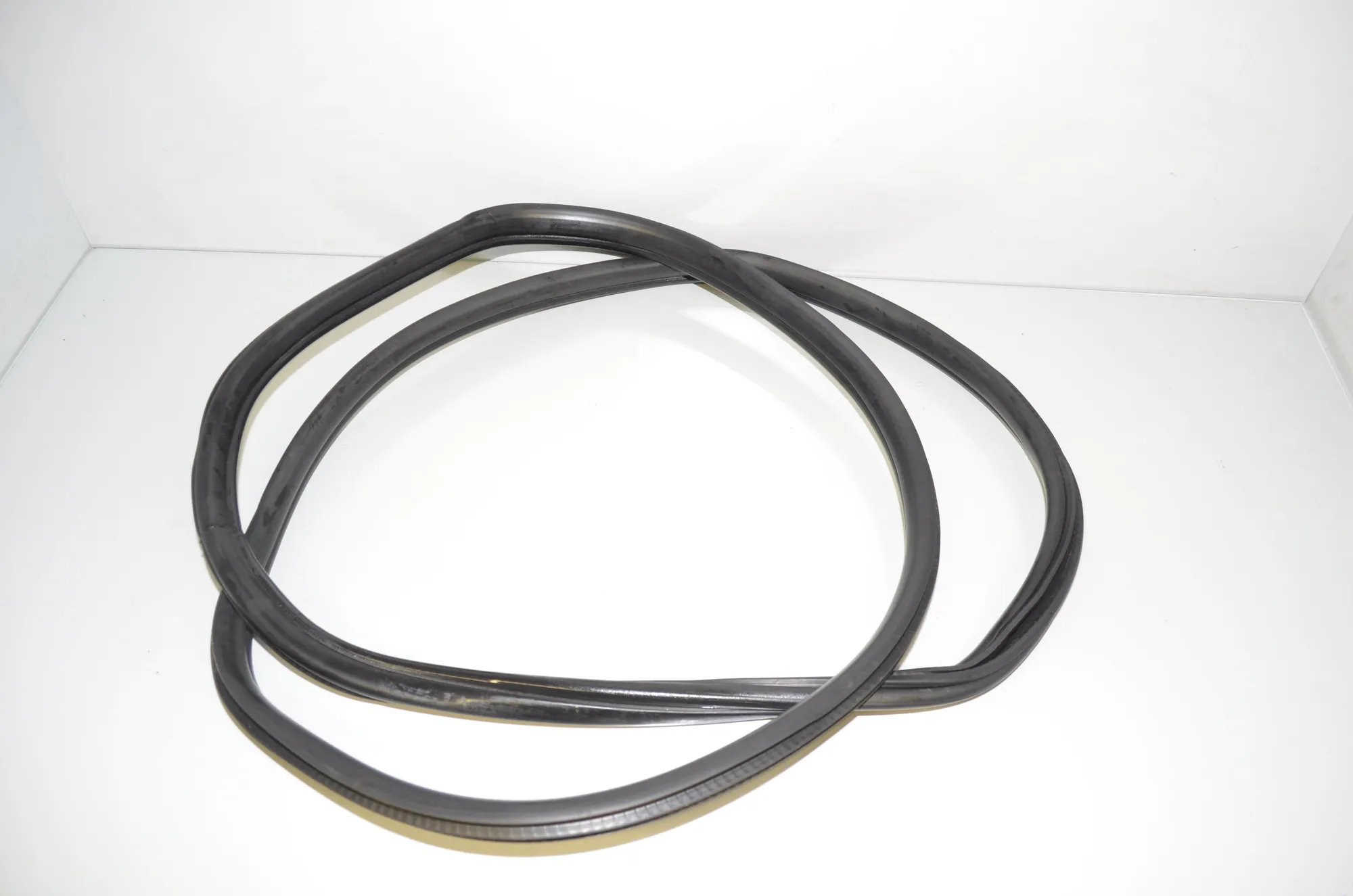 Rear Right Door Seal Rubber – OEM 7300249 · BMW X3 (F25) xDrive 35 i 2011 – 2