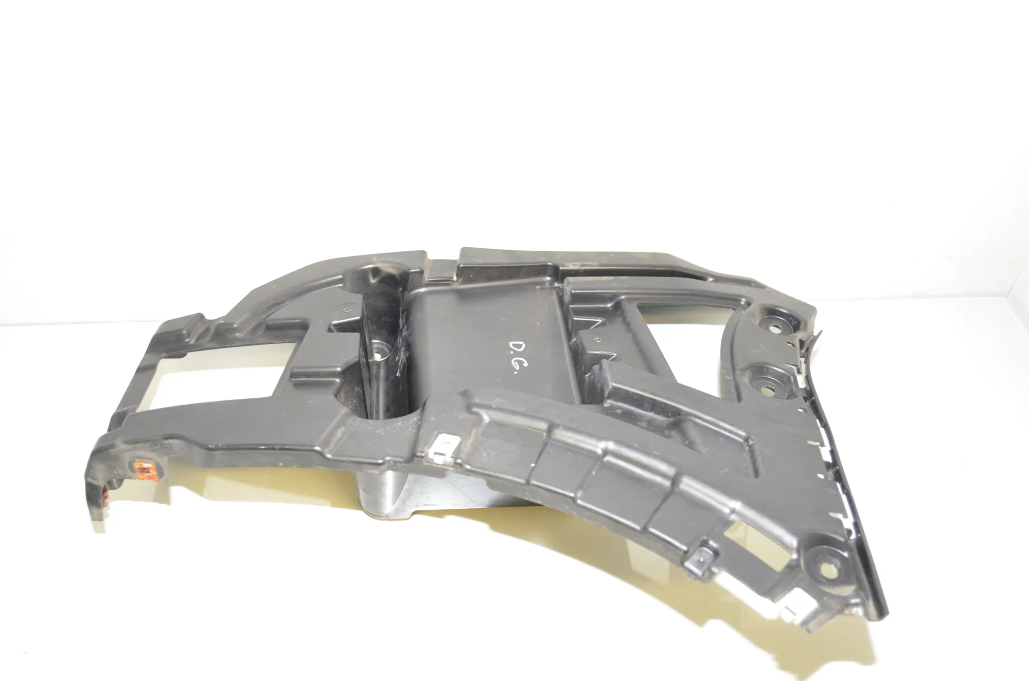 Rear Right Bumper Bracket – OEM 7210078 · BMW X3 (F25) xDrive 35 i 2011 – 2