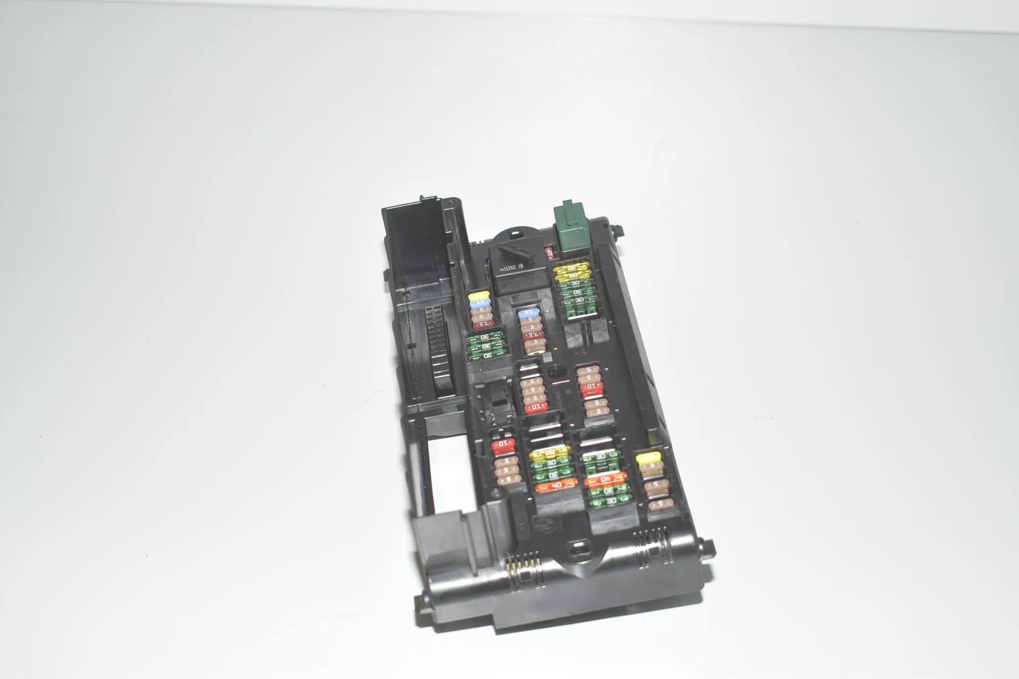 Fuse Box – OEM 9210863 · BMW X3 (F25) xDrive 35 i 2011 – 2