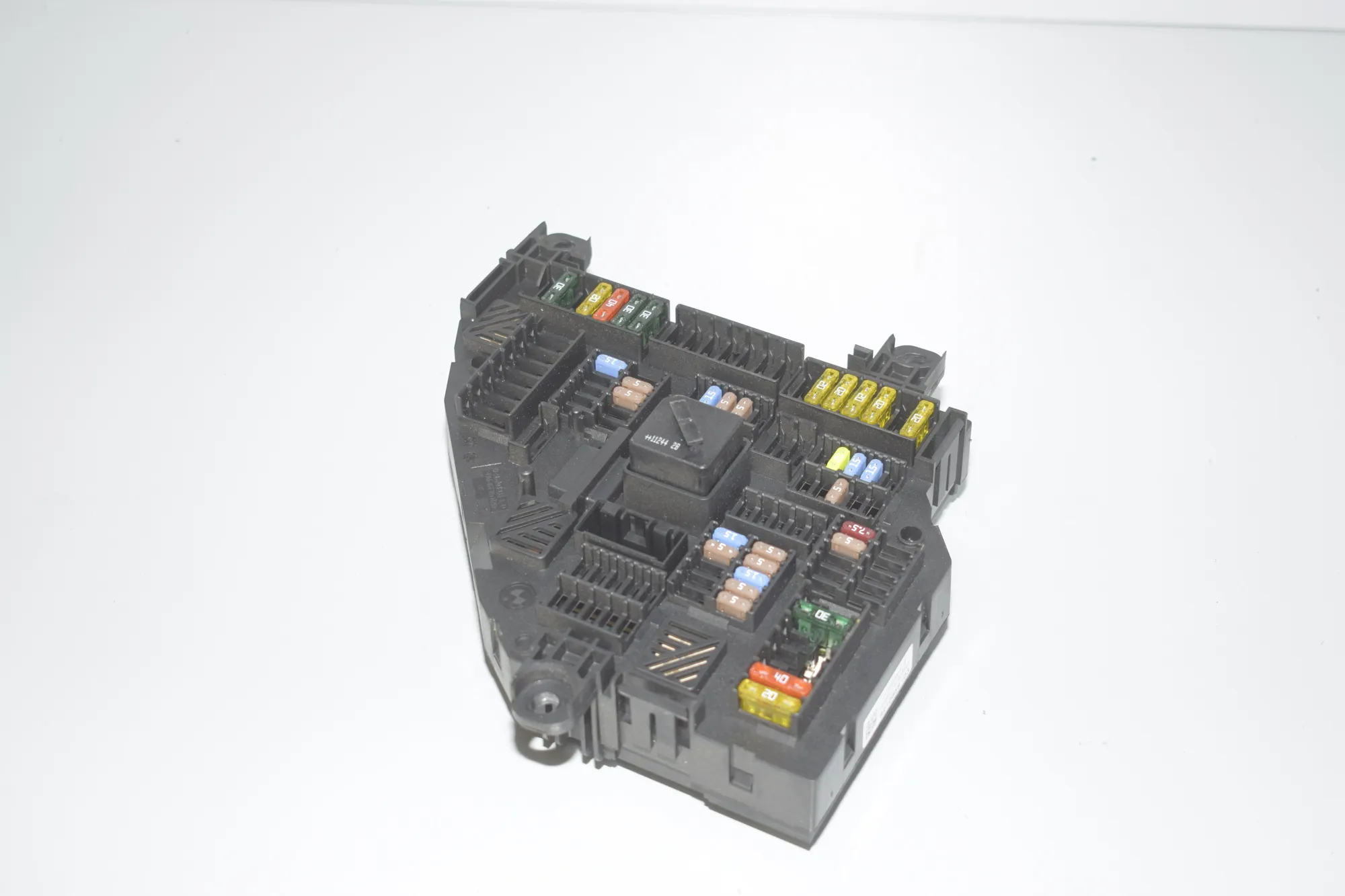 Fuse Box – OEM 9210859 · BMW X3 (F25) xDrive 35 i 2011