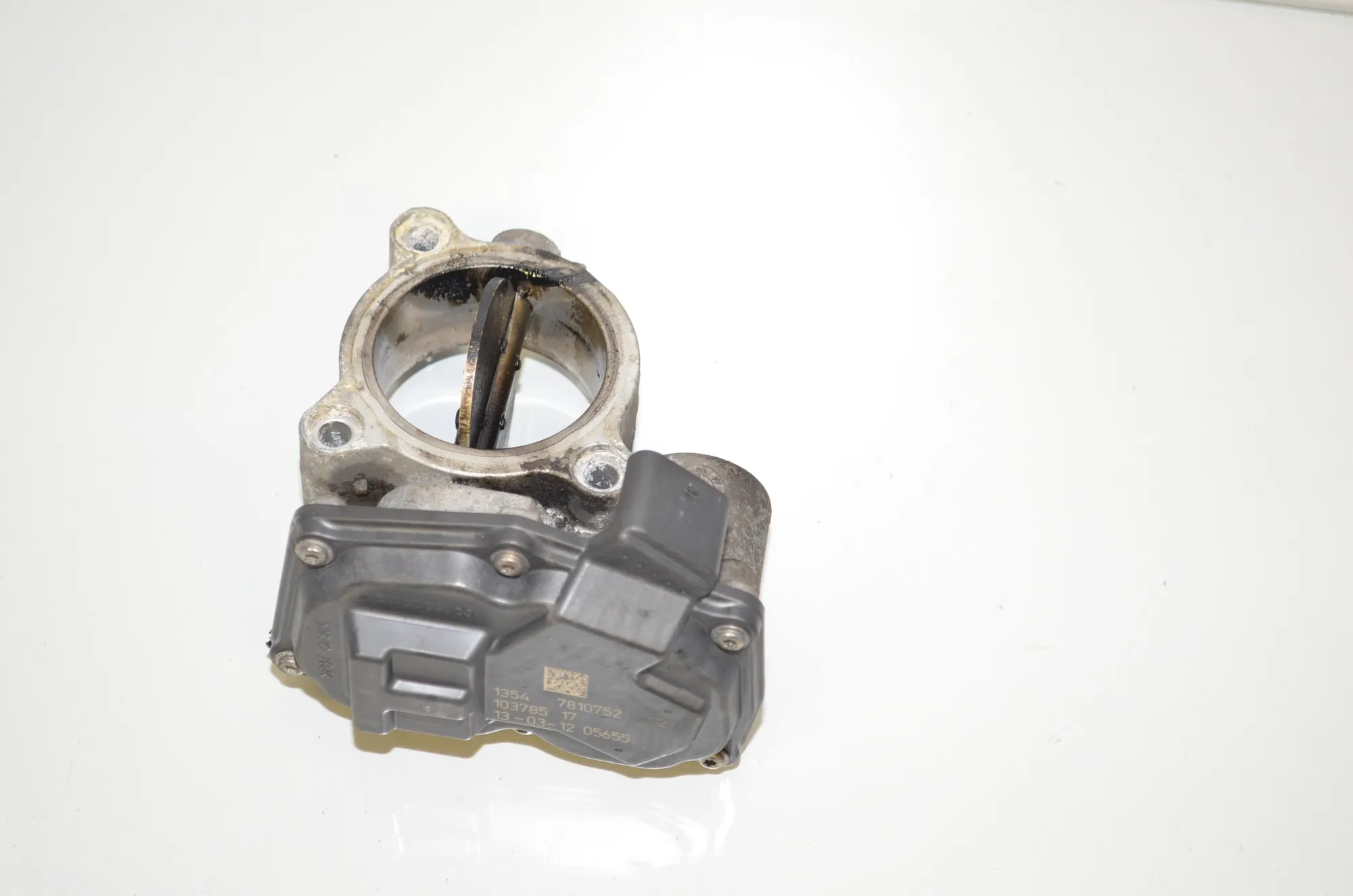 Throttle Body – OEM 7810752 · BMW 5 Touring (F11) 530 d 2012
