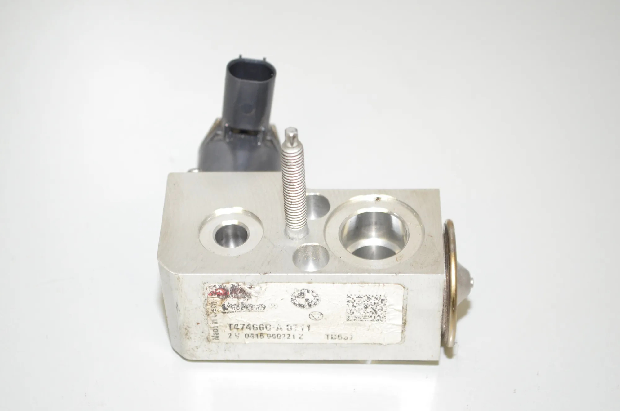 A/C Expansion Tank – OEM 7951456 · BMW 3 (G20, G28) (2018 - -) 330 e 2021 – 3