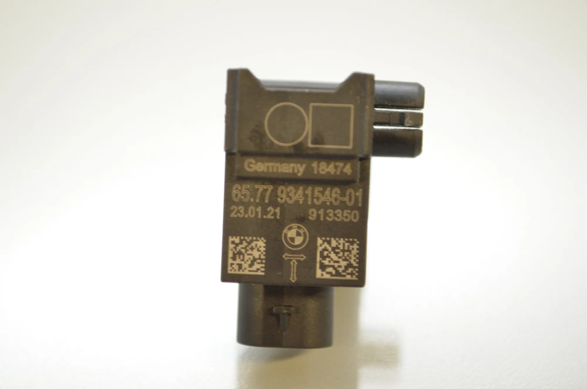 Left Side Impact Sensor – OEM 9341546 · BMW 3 (G20, G28) (2018 - -) 330 e 2021 – 4