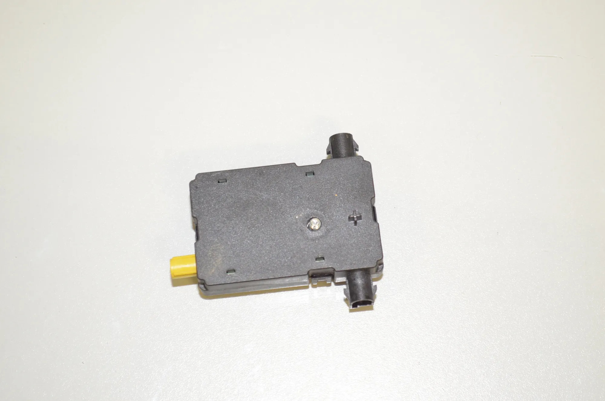 Other Control Units – OEM 6835153 · BMW 3 (G20, G28) (2018 - -) 330 e 2021 – 2