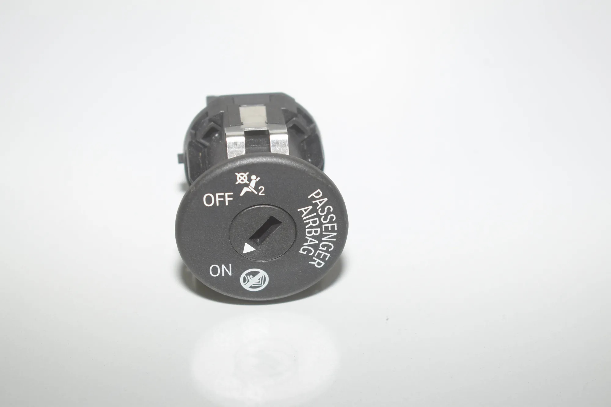 SRS Switch – OEM 9483731 · BMW 3 (G20, G28) (2018 - -) 330 e 2021