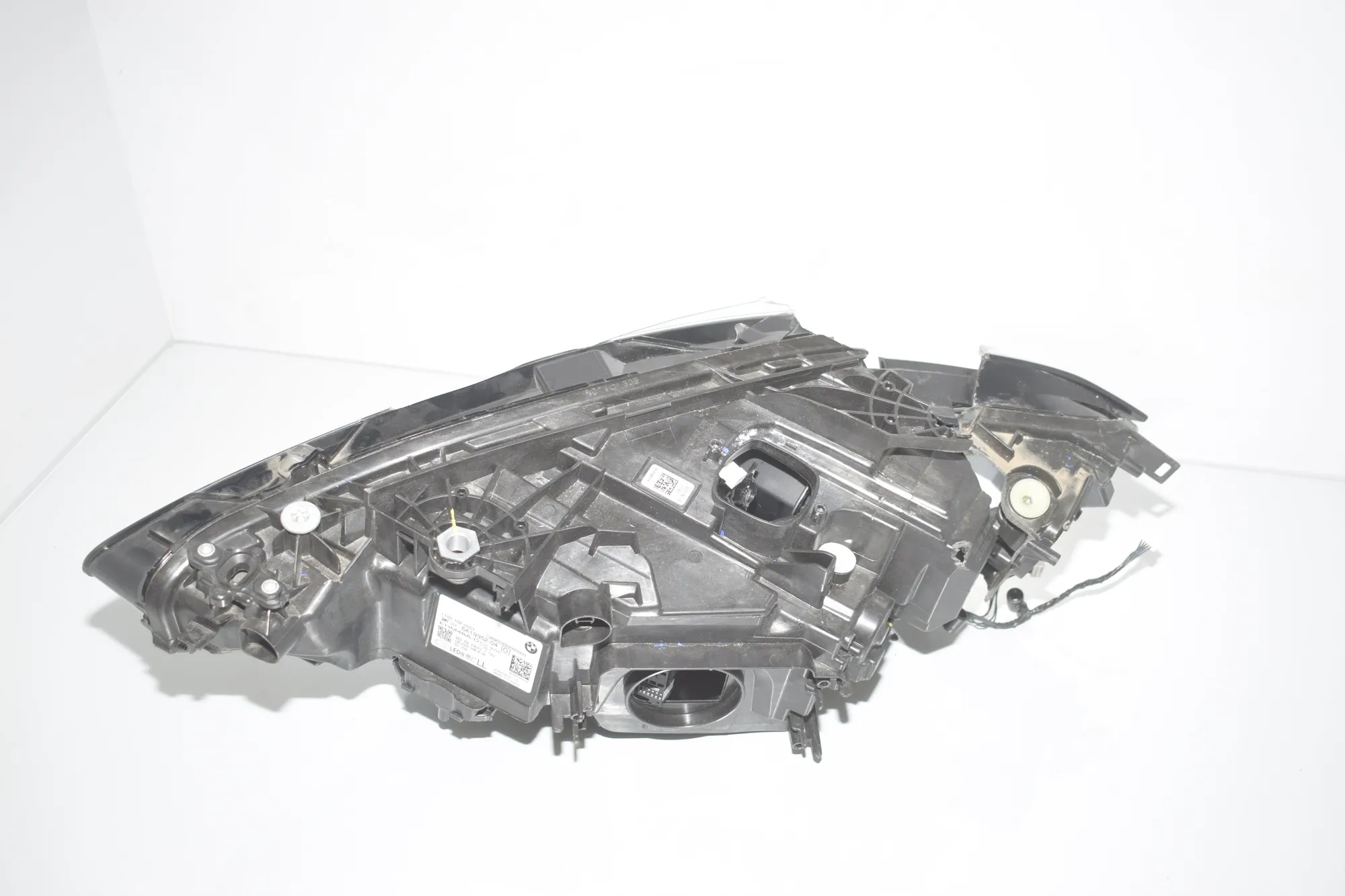 Front Right Headlight – OEM 5A19352 · BMW i4 (G26) BMW i4 (G26) 2022 – 2