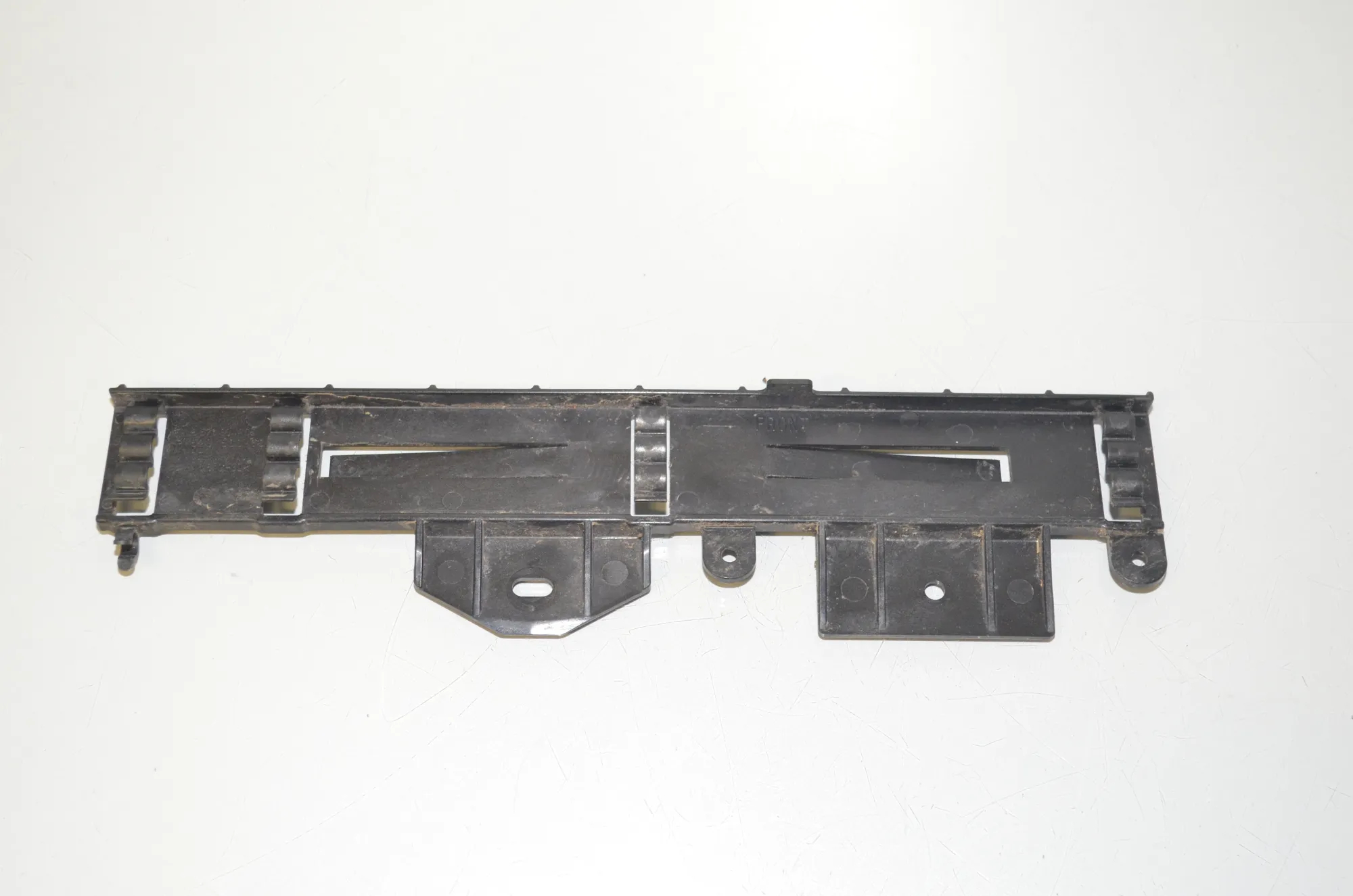 Bracket – OEM 8573934 · BMW 3 Touring (G21) (2019 - -) 318 d 2020