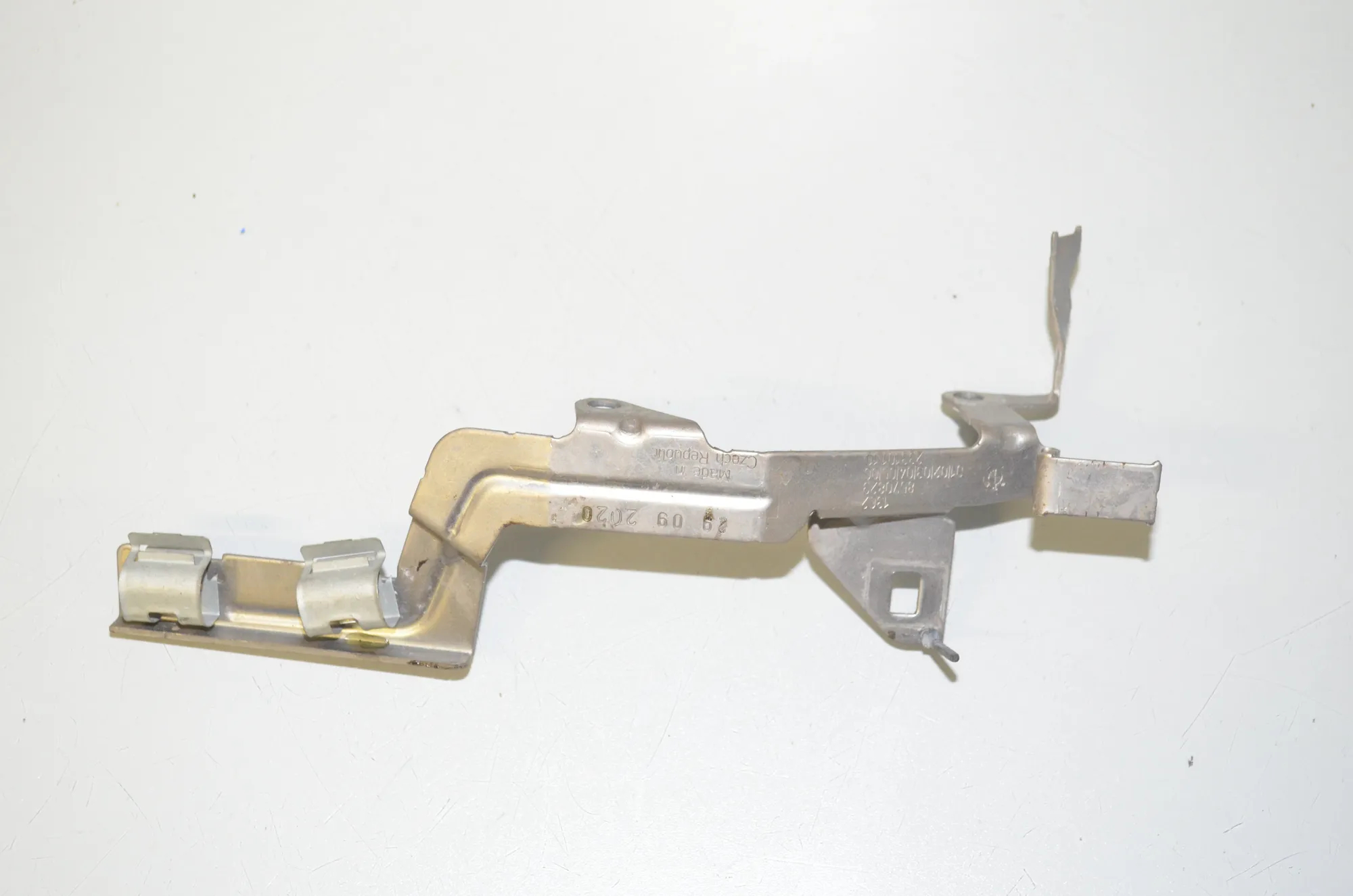 Bracket – OEM 8570829 · BMW 3 Touring (G21) (2019 - -) 318 d 2020 – 2