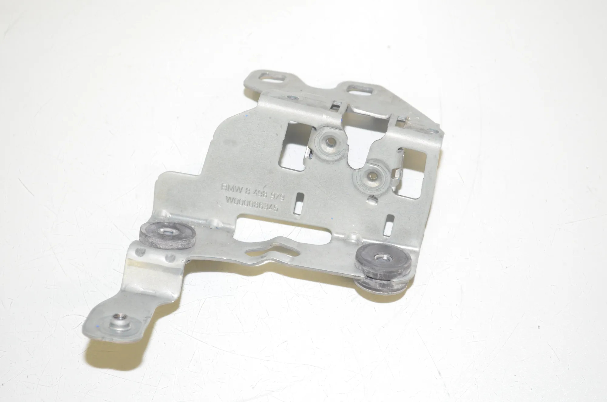Bracket – OEM 8498979 · BMW 3 Touring (G21) (2019 - -) 318 d 2020