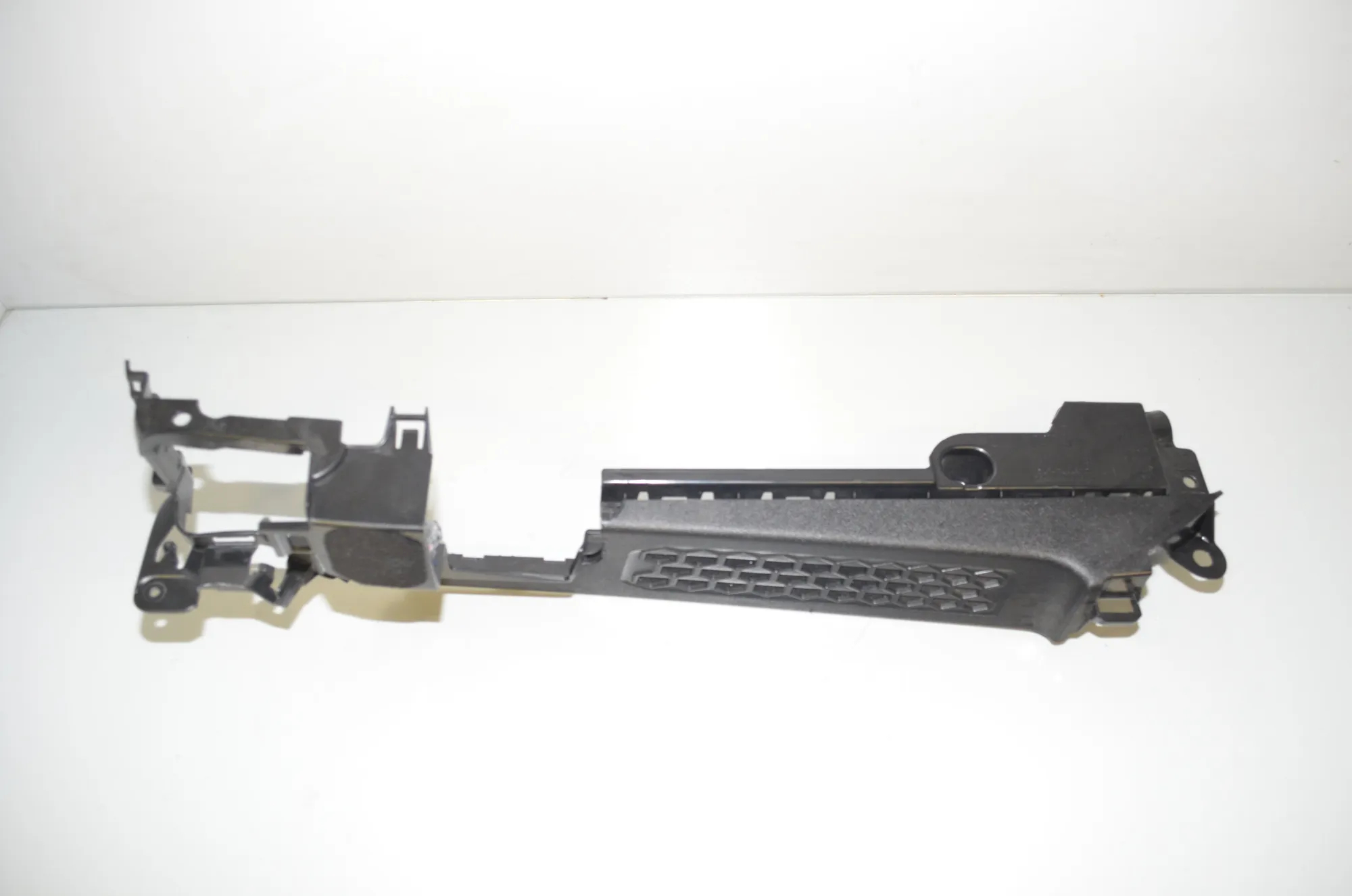 Trunk Boot Trim – OEM 7450725 · BMW 3 Touring (G21) (2019 - -) 318 d 2020 – 2