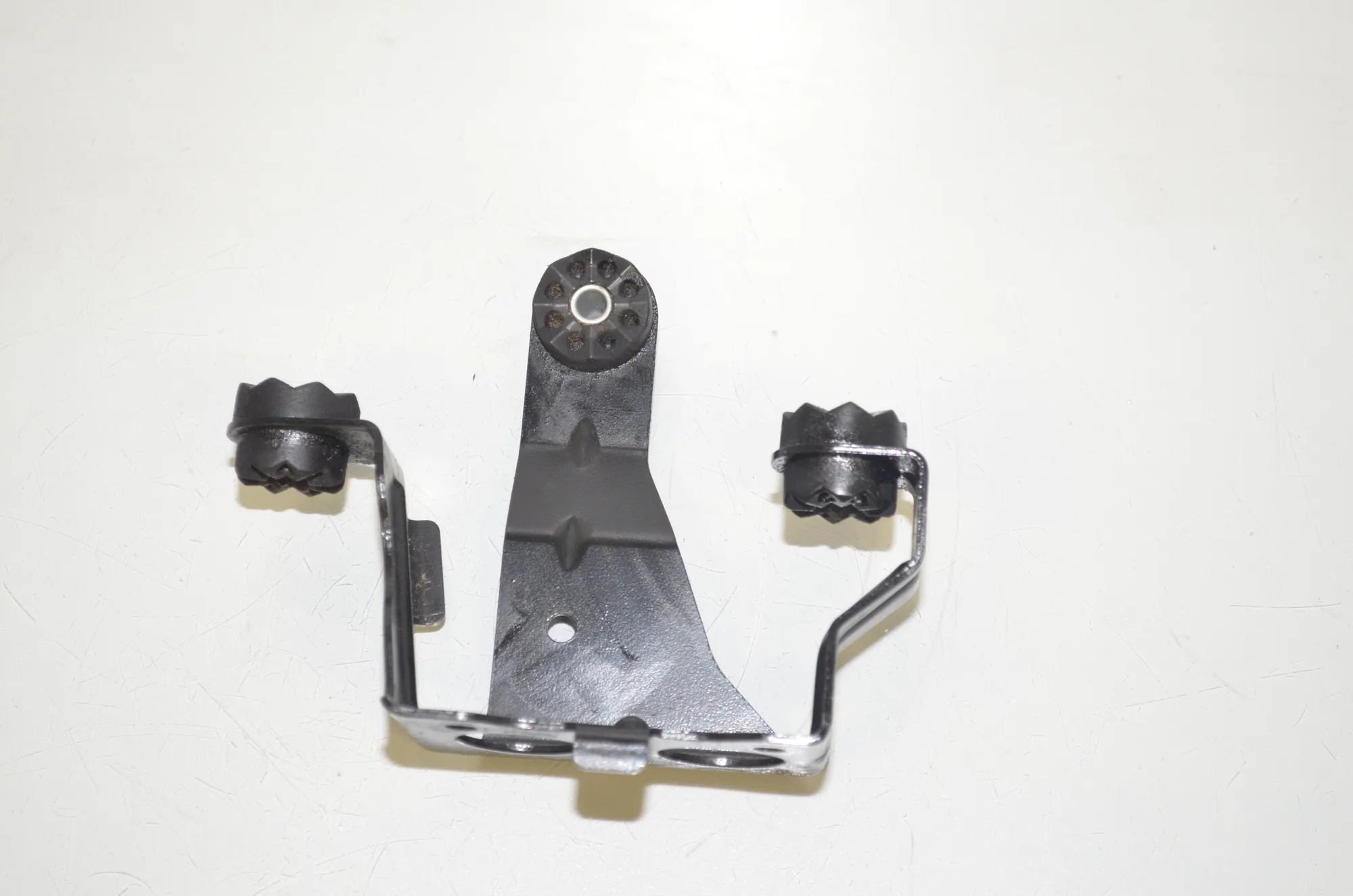 Bracket – OEM 6877731 · BMW 3 Touring (G21) (2019 - -) 318 d 2020
