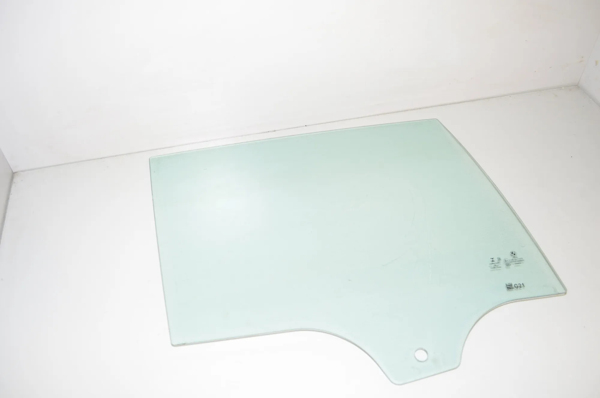 Rear Right Door Window – OEM 7457054 · BMW 3 Touring (G21) (2019 - -) 318 d 2020