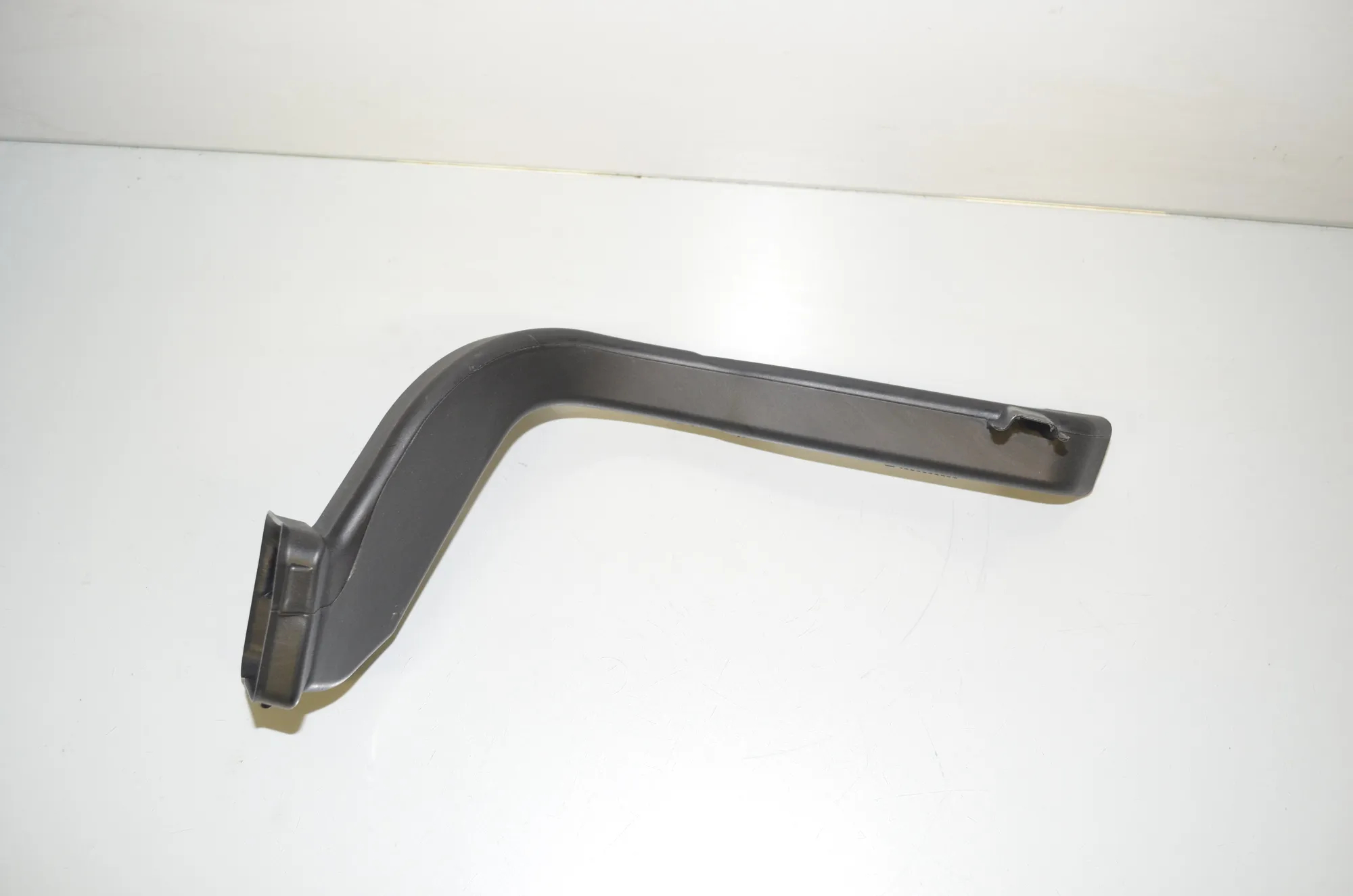 Air Intake Duct Part – OEM 6805554 · BMW 3 Touring (G21) (2019 - -) 318 d 2020 – 2