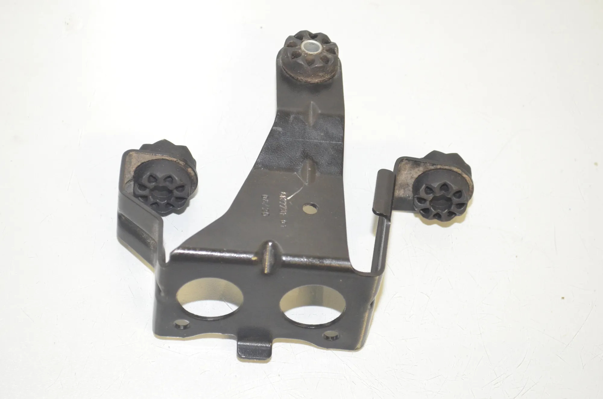 Bracket – OEM 6877731 · BMW 3 (G20, G28) (2018 - -) 330 e 2021 – 2