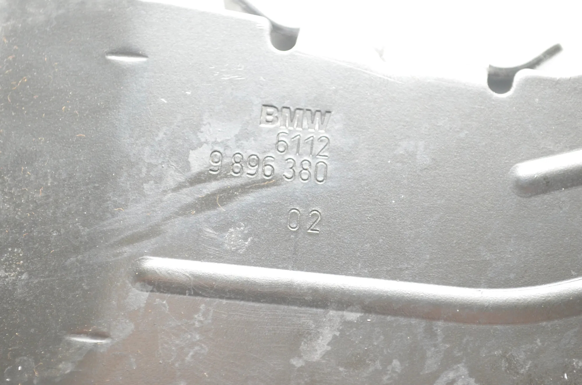 Bracket – OEM 9896380 · BMW 3 (G20, G28) (2018 - -) 330 e 2021 – 4