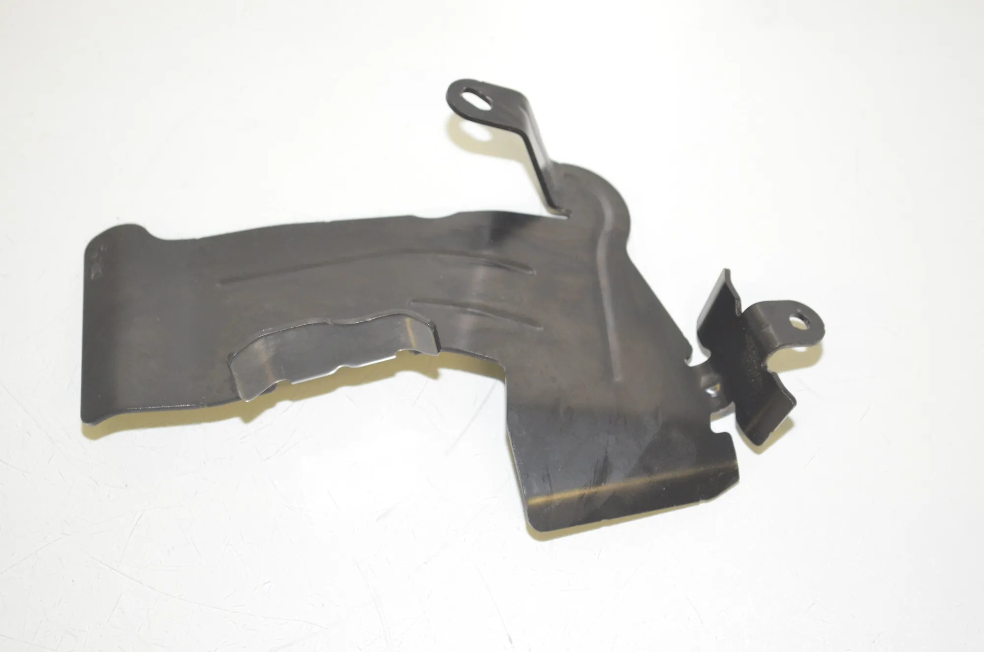 Bracket – OEM 9896380 · BMW 3 (G20, G28) (2018 - -) 330 e 2021 – 3