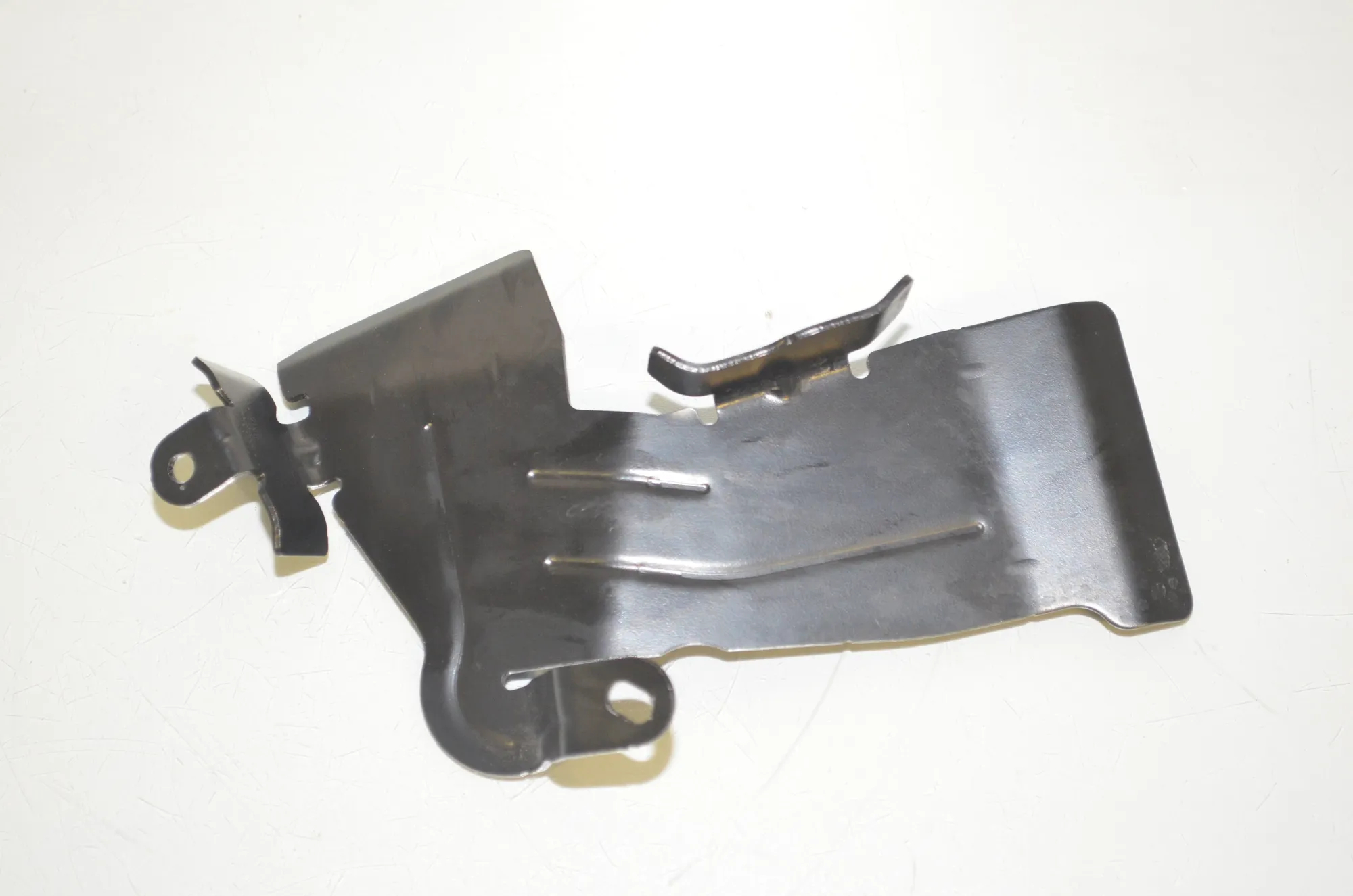 Bracket – OEM 9896380 · BMW 3 (G20, G28) (2018 - -) 330 e 2021 – 2