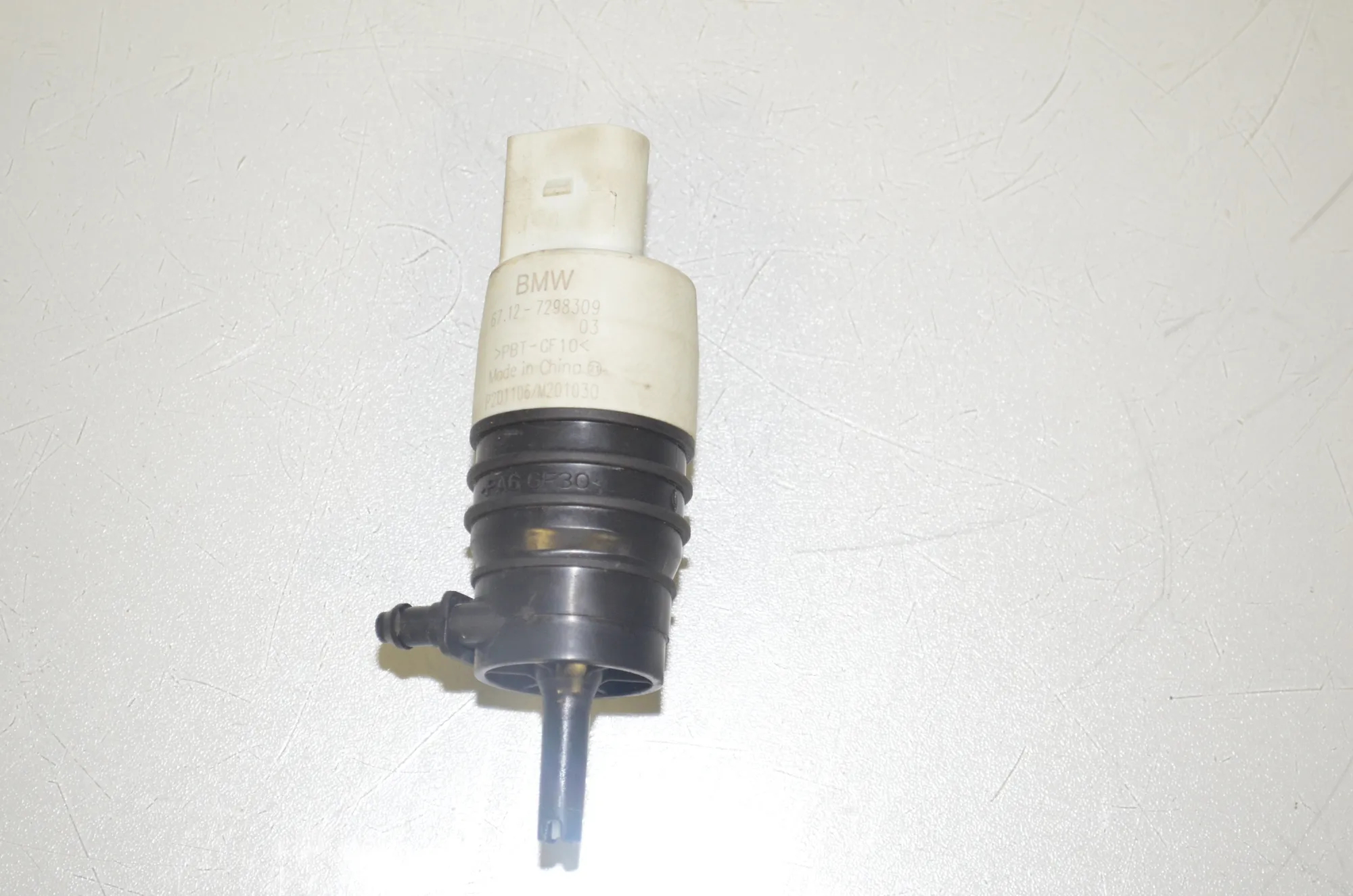 Washer Tank Motor – OEM 7298309 · BMW 3 (G20, G28) (2018 - -) 330 e 2021