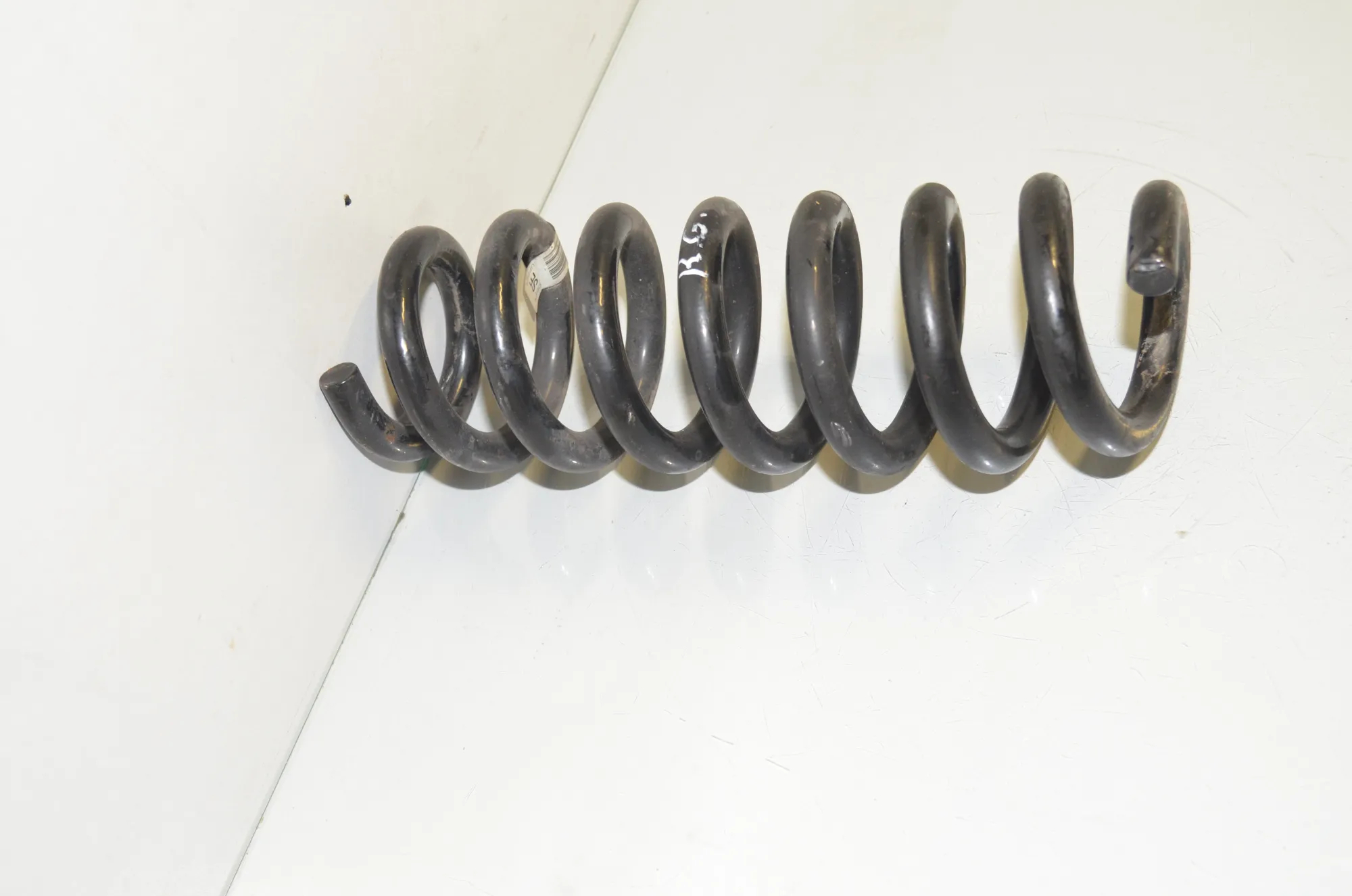 Rear Left Coil Spring – OEM 6889982 · BMW 3 (G20, G28) (2018 - -) 330 e 2021 – 2