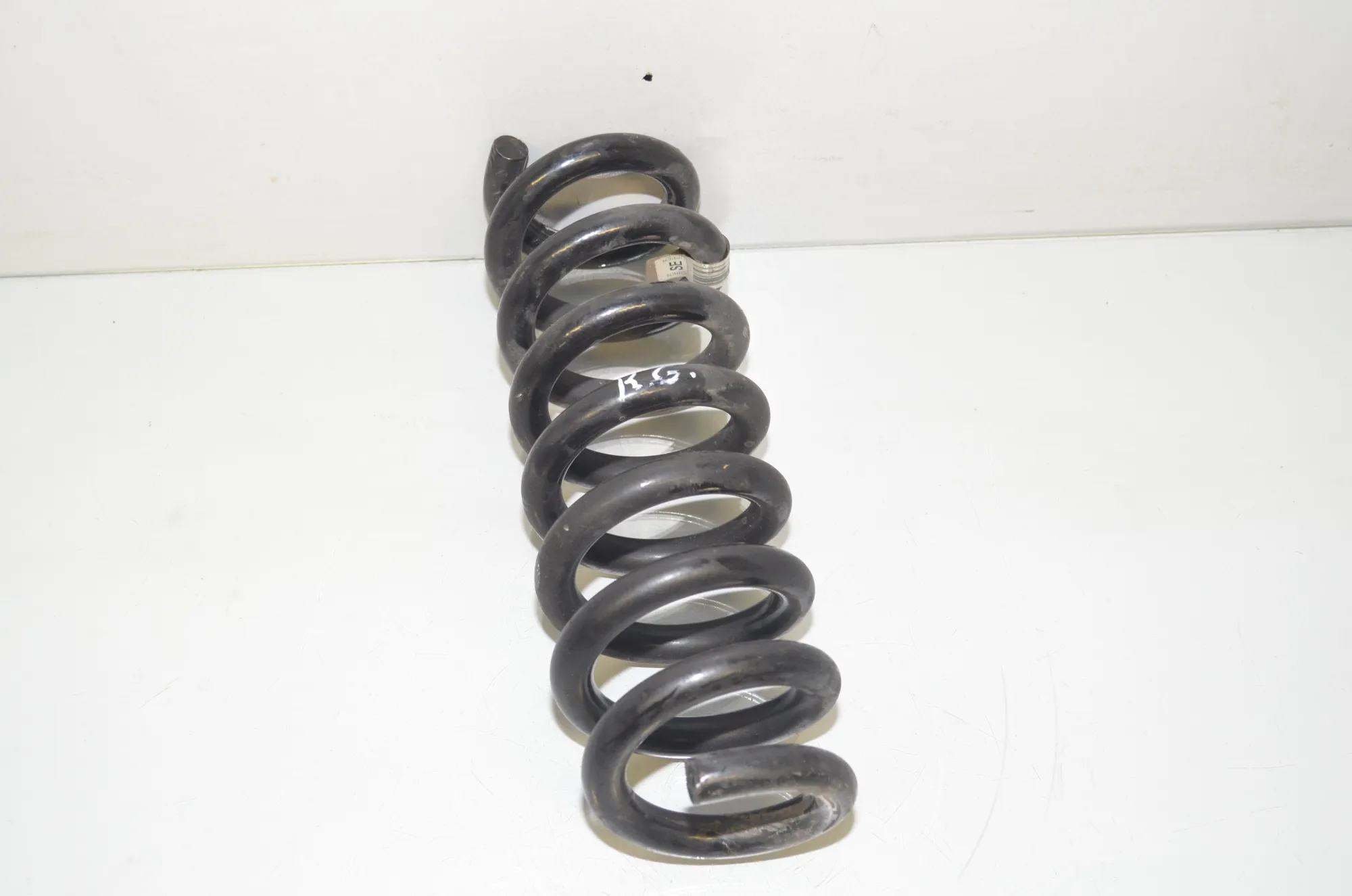 Rear Left Coil Spring – OEM 6889982 · BMW 3 (G20, G28) (2018 - -) 330 e 2021