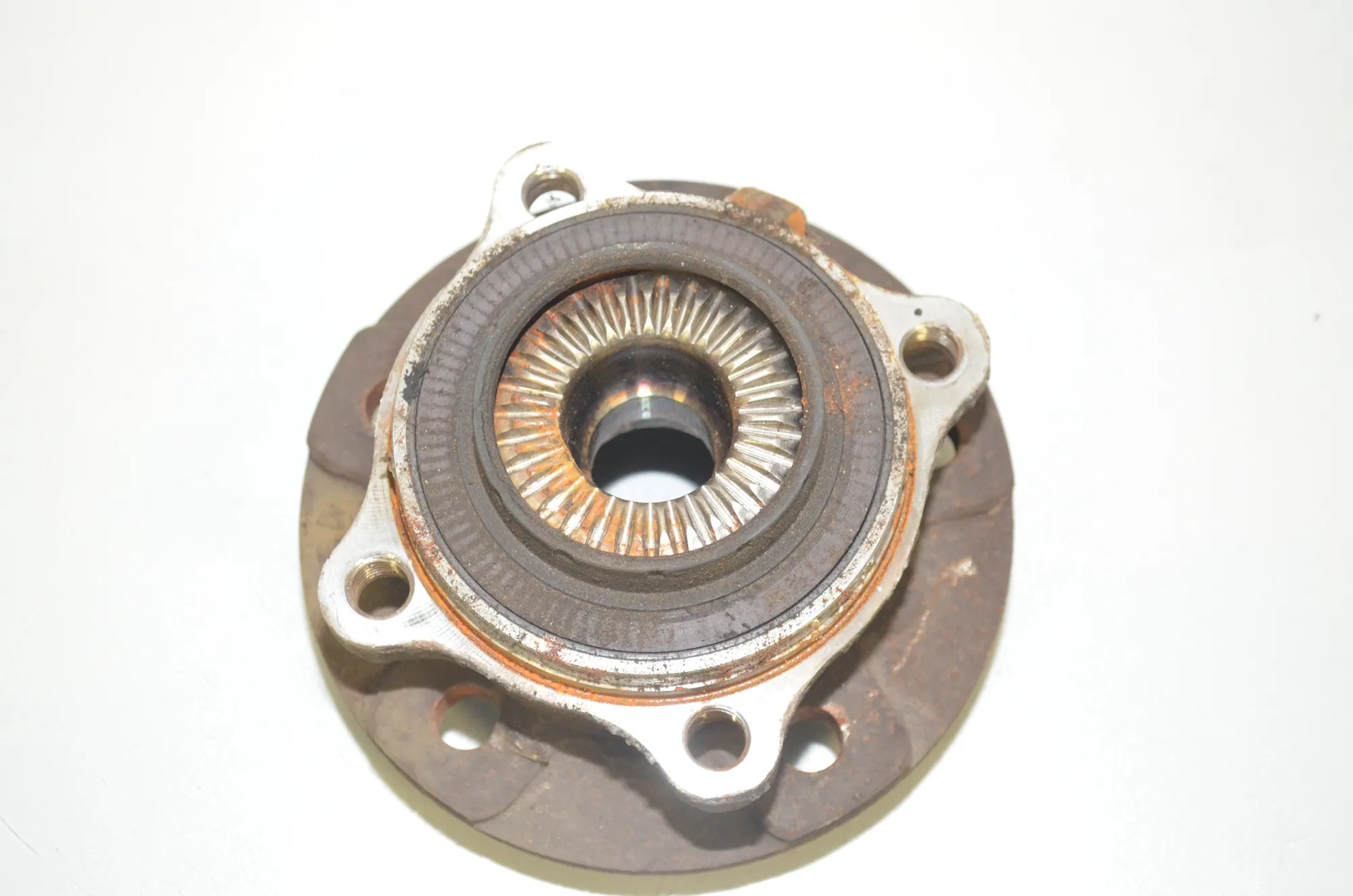 Front Left Wheel Bearing – OEM 6874443 · BMW 2 Active Tourer (F45) 220 d 2015 – 4