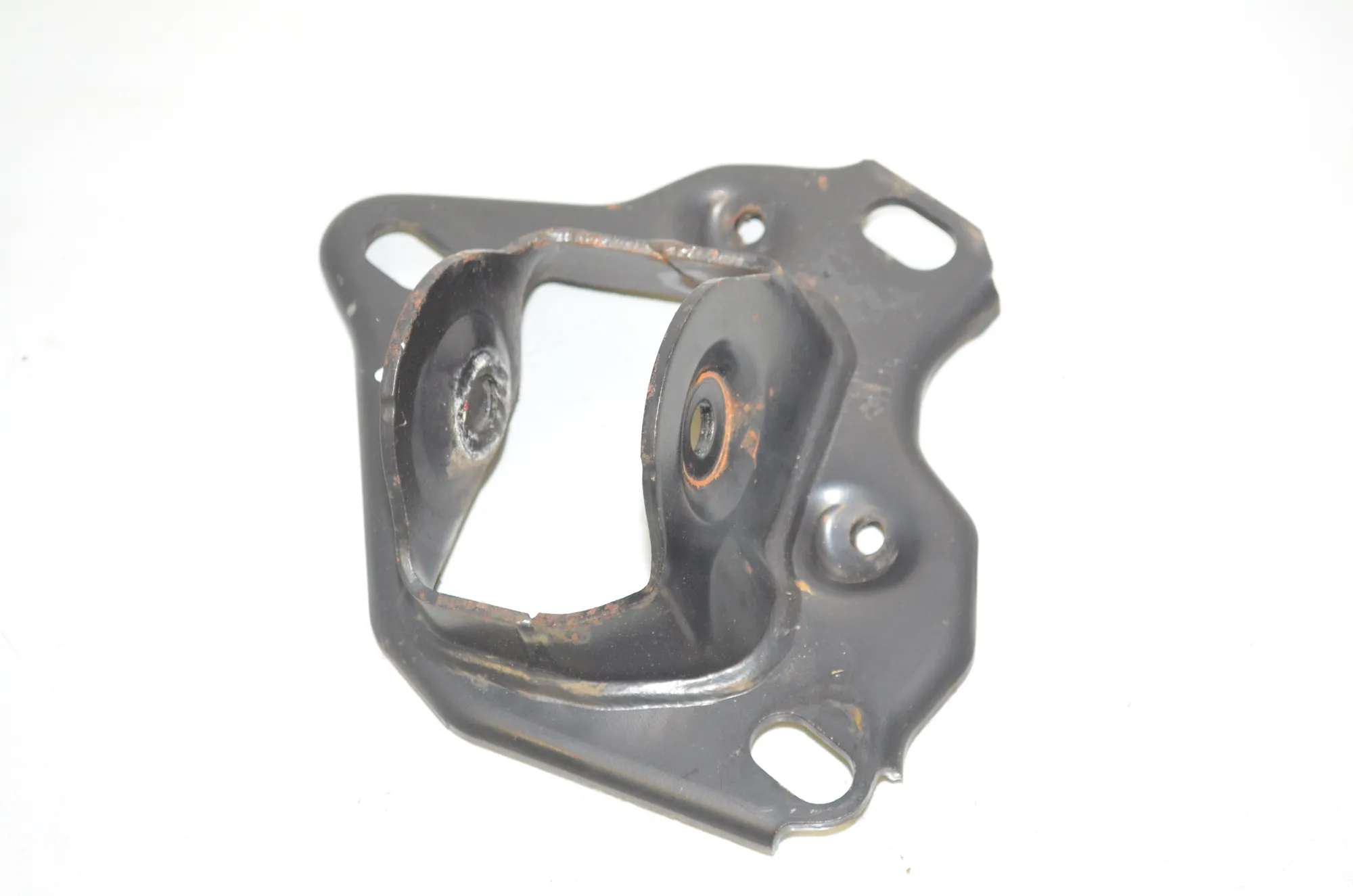 Bracket – OEM 6851582 · BMW 2 Active Tourer (F45) 220 d 2015 – 2
