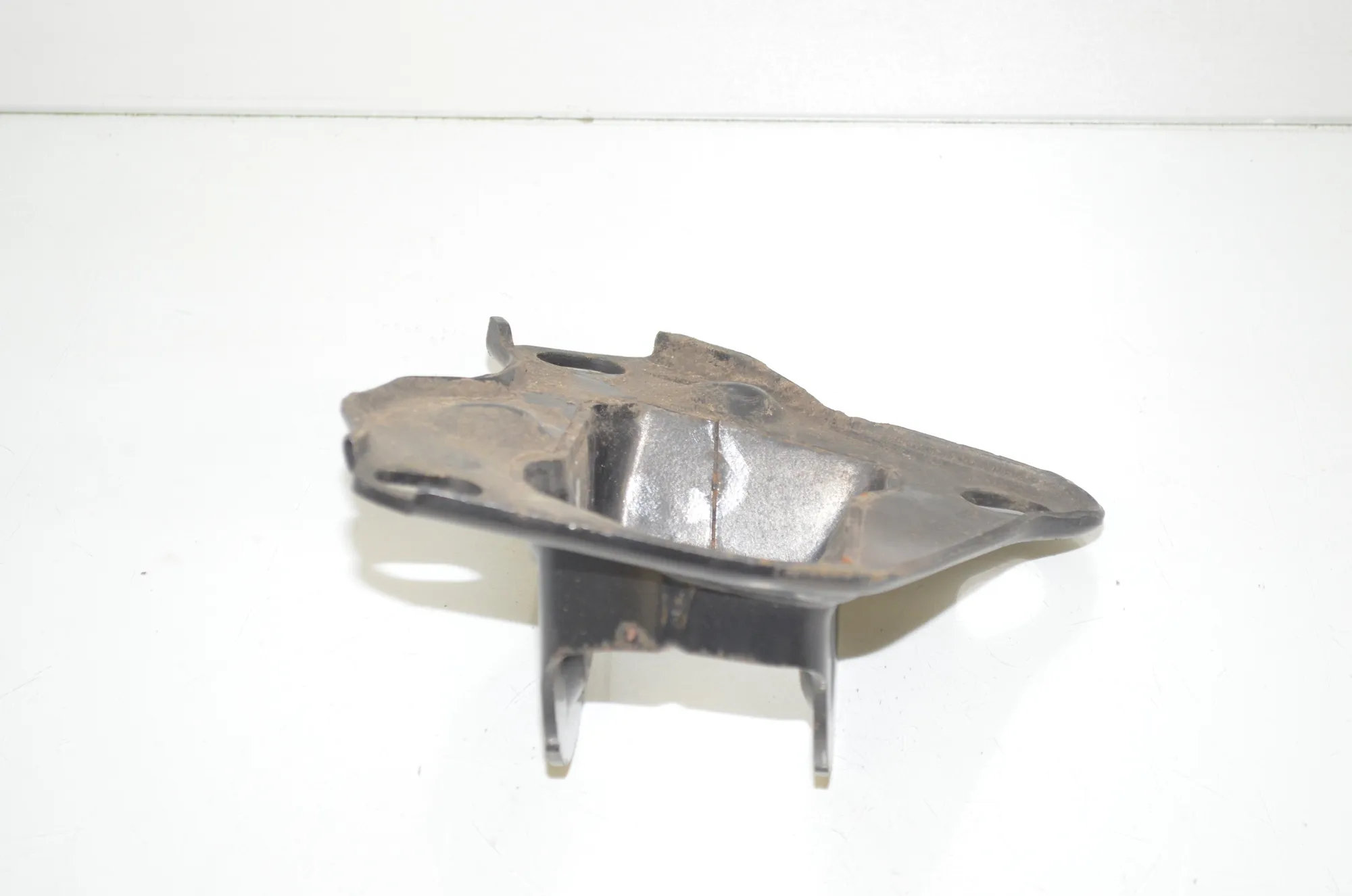 Bracket – OEM 6851582 · BMW 2 Active Tourer (F45) 220 d 2015 – 3