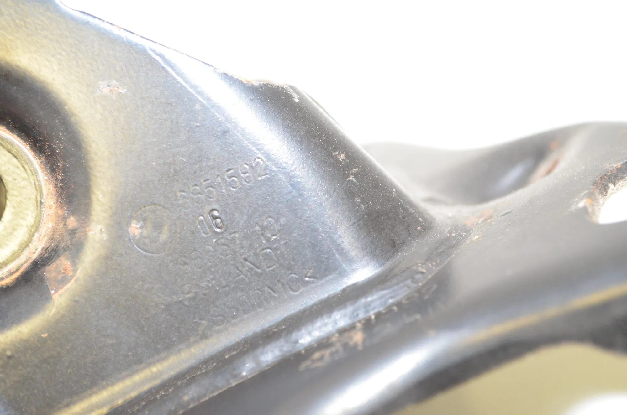 Bracket – OEM 6851582 · BMW 2 Active Tourer (F45) 220 d 2015 – 4