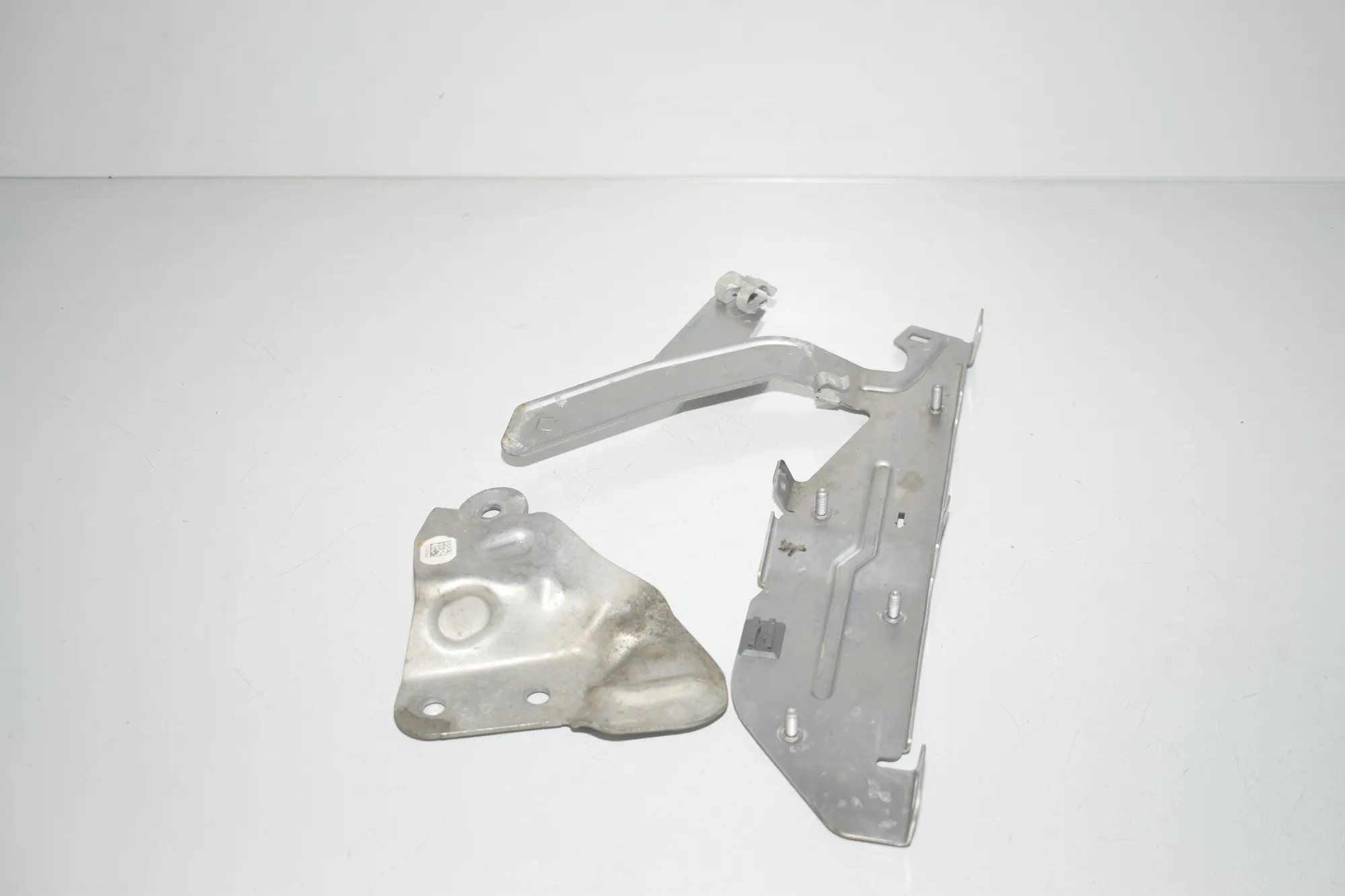 Bracket – OEM 8570850 · BMW 1 (F40) (2019 - -) (F40)118d 2020