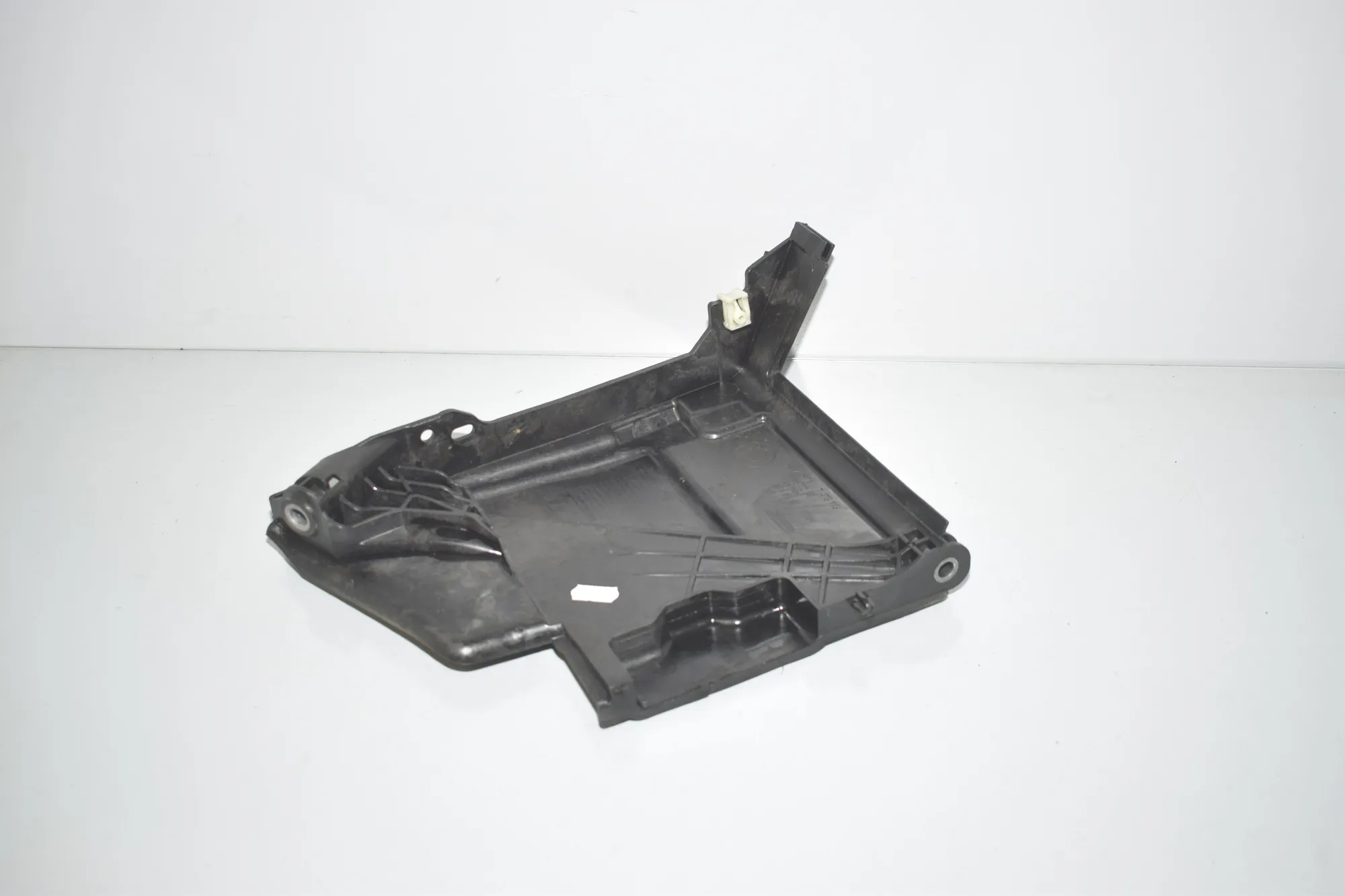 Battery Holder Tray – OEM 7473113 · BMW 1 (F40) (2019 - -) (F40)118d 2020