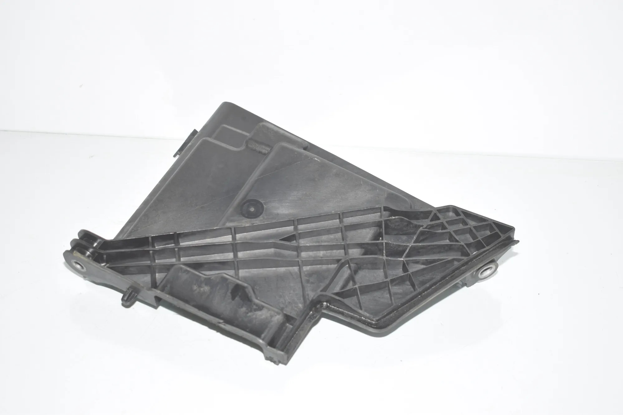 Battery Holder Tray – OEM 7473113 · BMW 1 (F40) (2019 - -) (F40)118d 2020 – 3