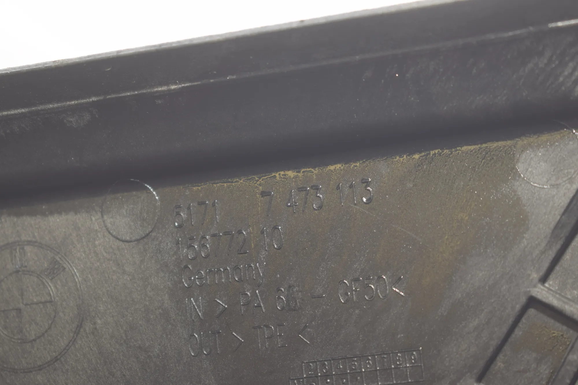 Battery Holder Tray – OEM 7473113 · BMW 1 (F40) (2019 - -) (F40)118d 2020 – 6