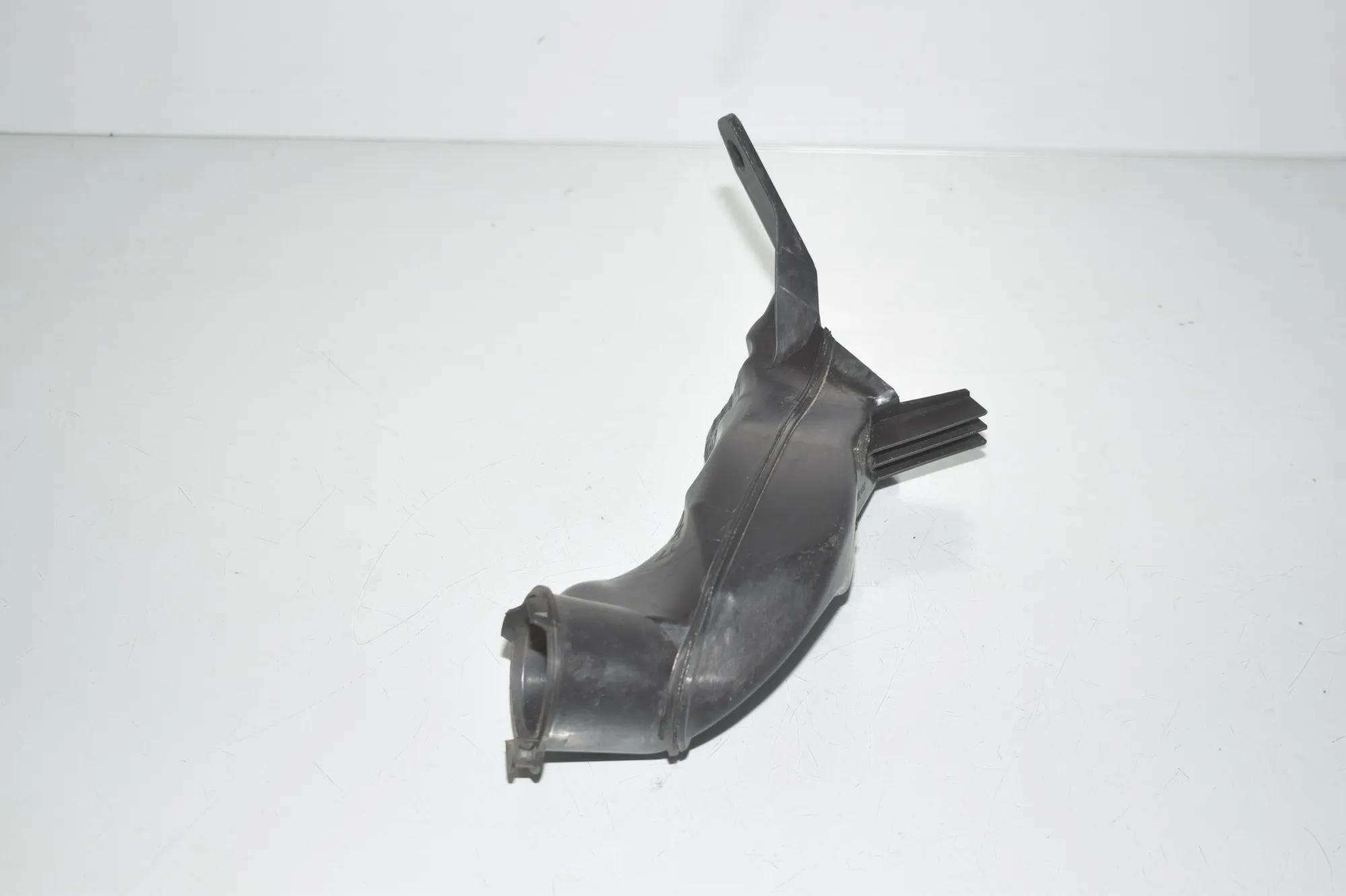 Air Intake Duct Part – OEM 7453943 · BMW 1 (F40) (2019 - -) (F40)118d 2020 – 2