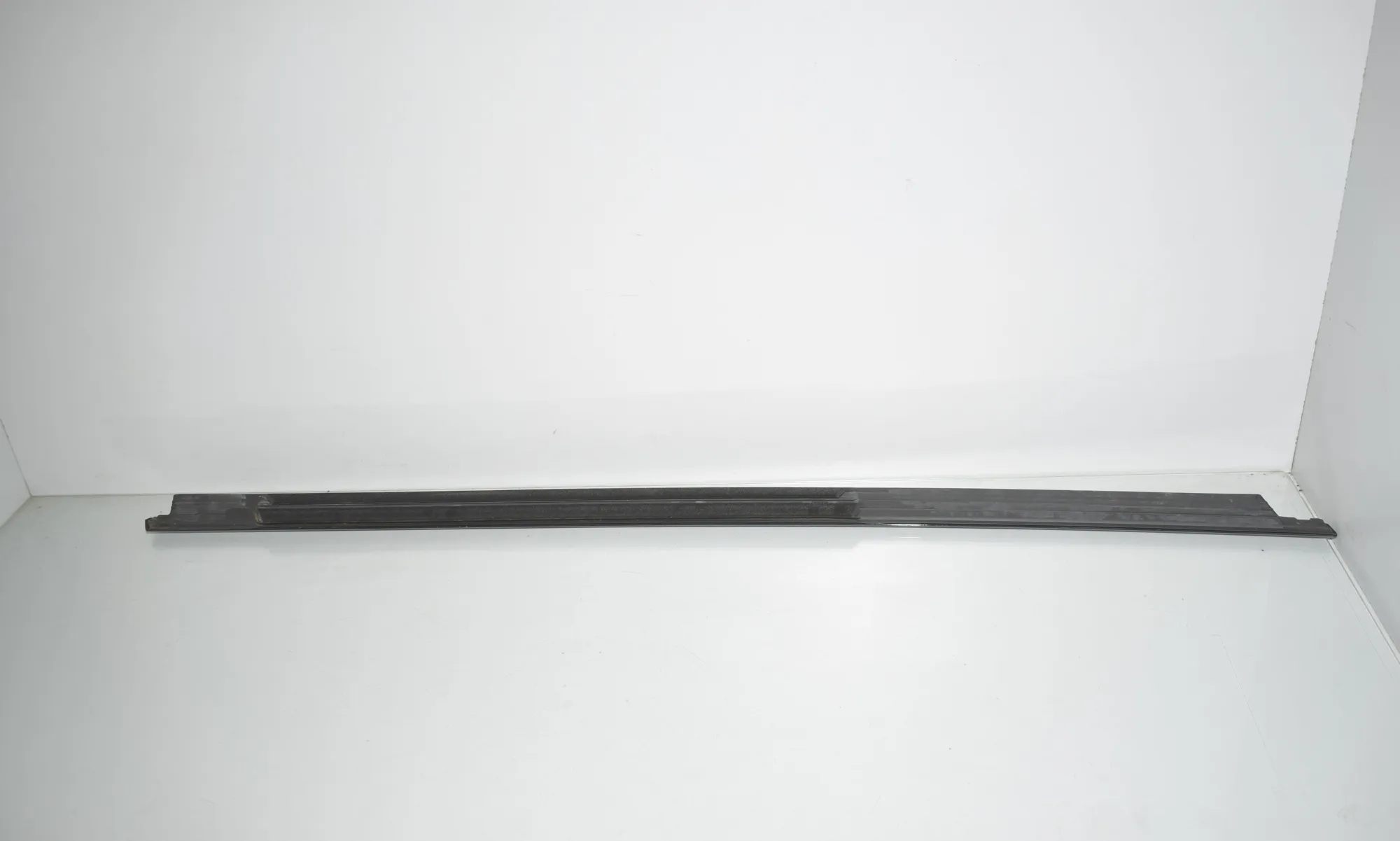 Rear Left Door Window Strip – OEM 7473999 · BMW 1 (F40) (2019 - -) (F40)118d 2020 – 3