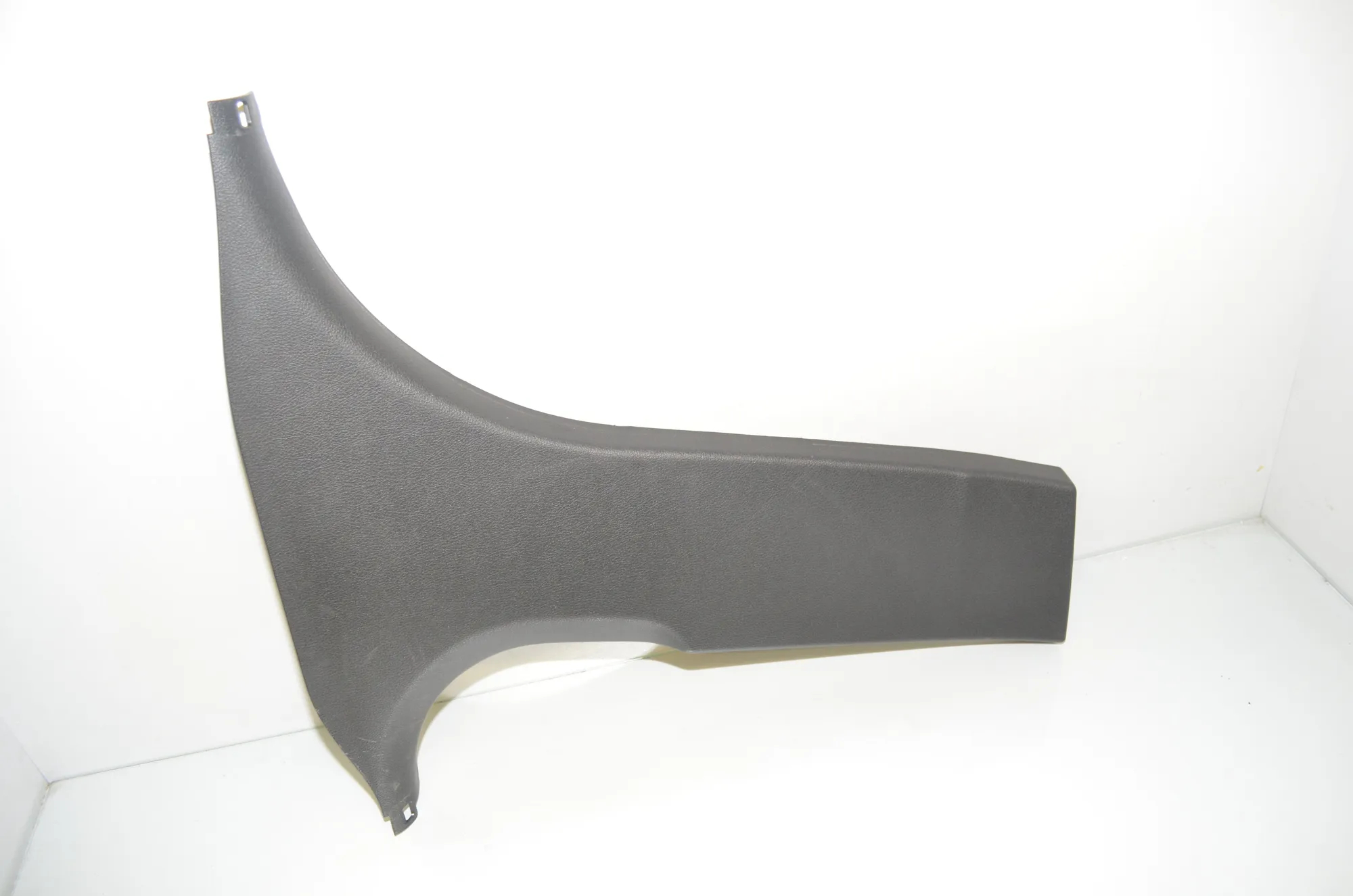 Right Side B Pillar Trim – OEM 7221002 · BMW 3 (F30, F80) 330 d 2013